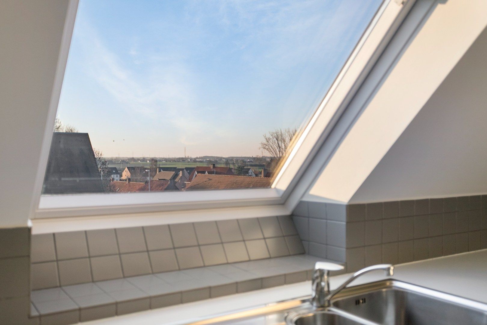 Centraal gelegen appartement met mooi zicht foto 9