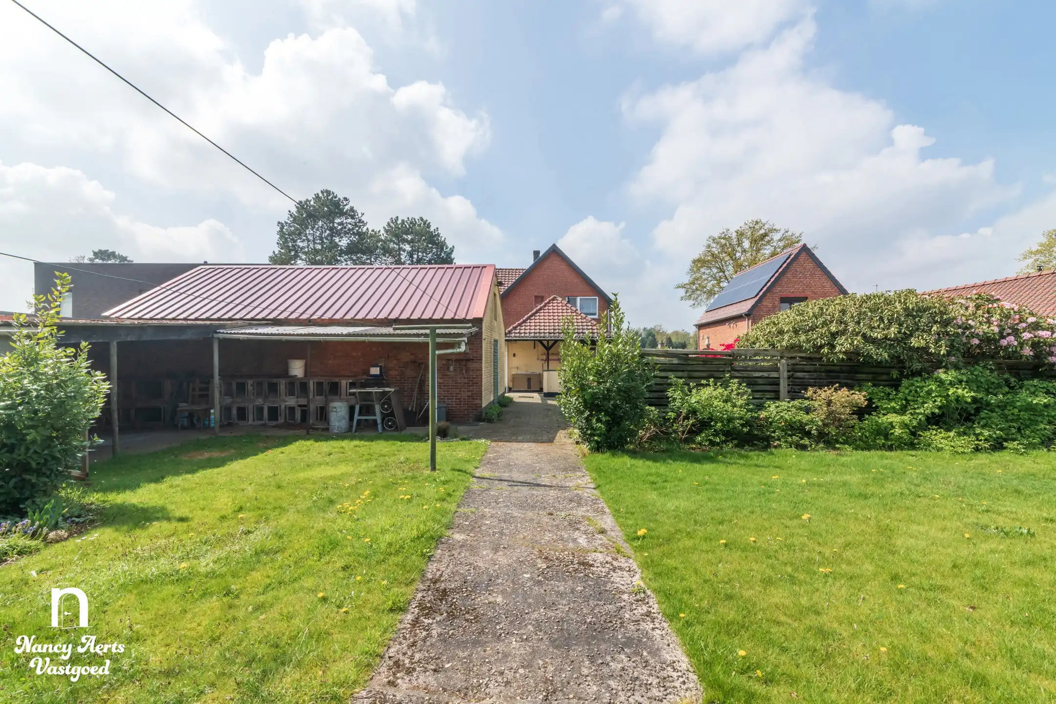 Charmante gezinswoning met mogelijkheden op royaal perceel foto 43
