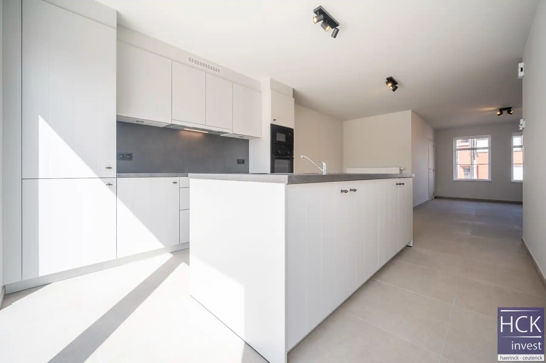 OTEGEM - Landelijke nieuwbouwwoning met 3 SLPK. op zuidgericht perceel! foto 6