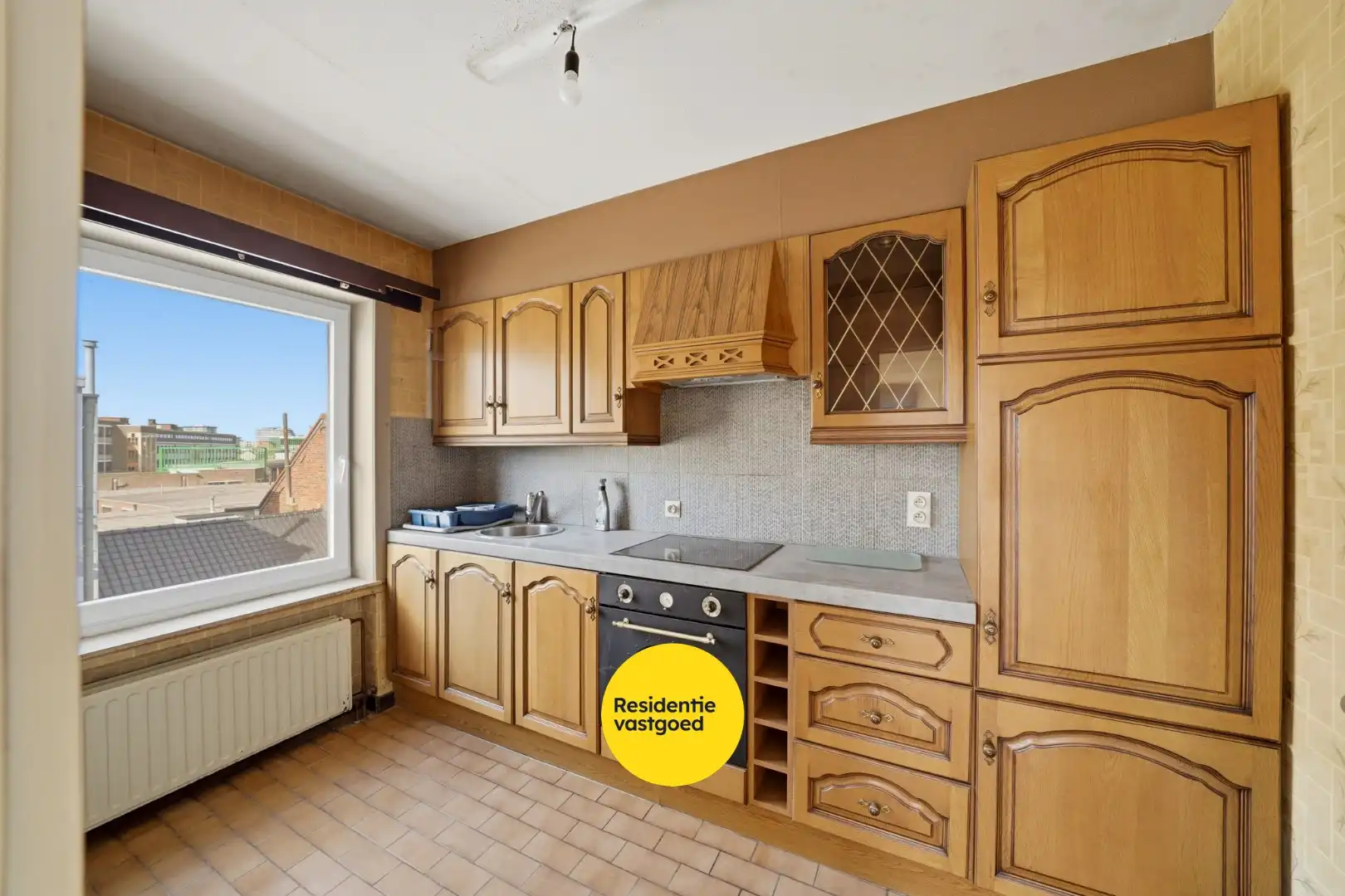 Op te frissen appartement met zicht op het Sint-Catharinaplein in Oostende foto 6