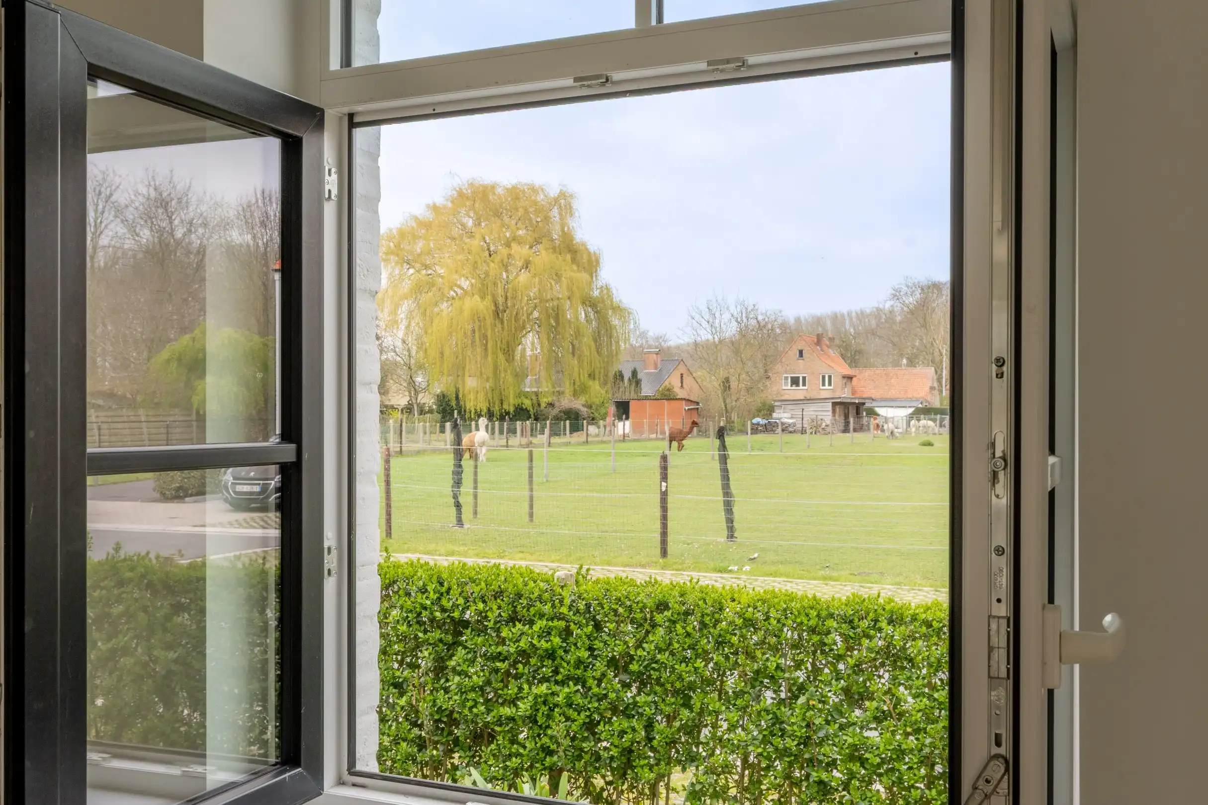 Prachtige halfopen woning te Moerkerke foto 5