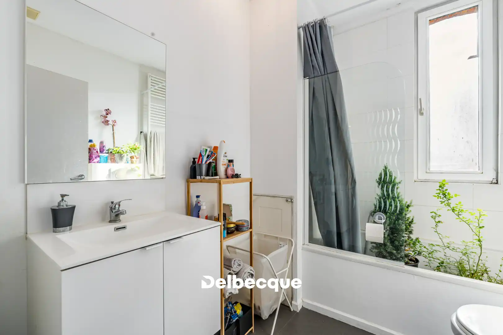 Karaktervol opbrengsteigendom met 3 verhuurde appartementen vlak bij de Langerei foto 8