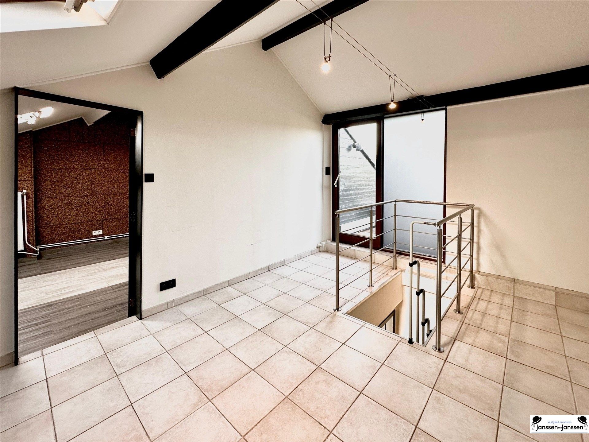 Duplex Appartement (108m²) met 3 tot 4 Slaapkamers, Garagebox en Terras (30m²) in Schoten foto 15