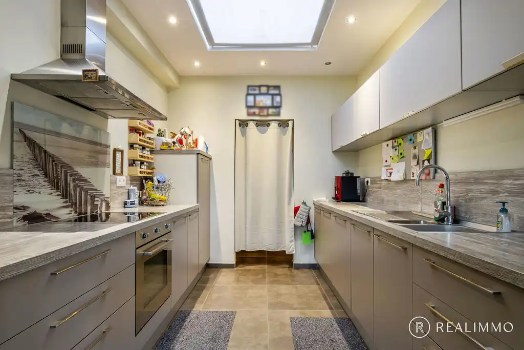 Luxueuze penthouse van 160 m² met 3 slaapkamers en parkting te Dottenijs! foto 8