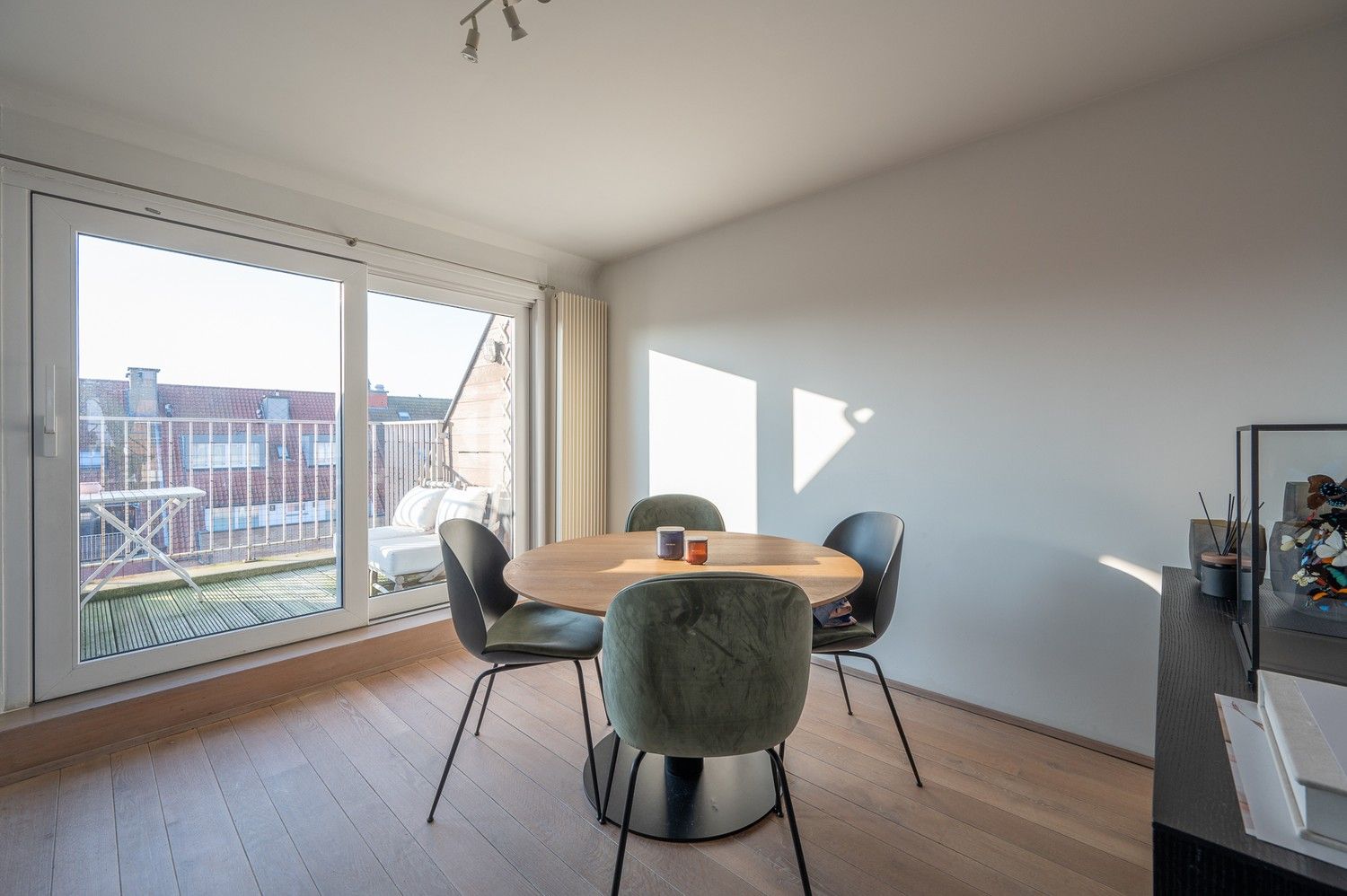 Subliem duplex appartement met 2 mooie terrassen pal in het hartje van Knokke. foto 5