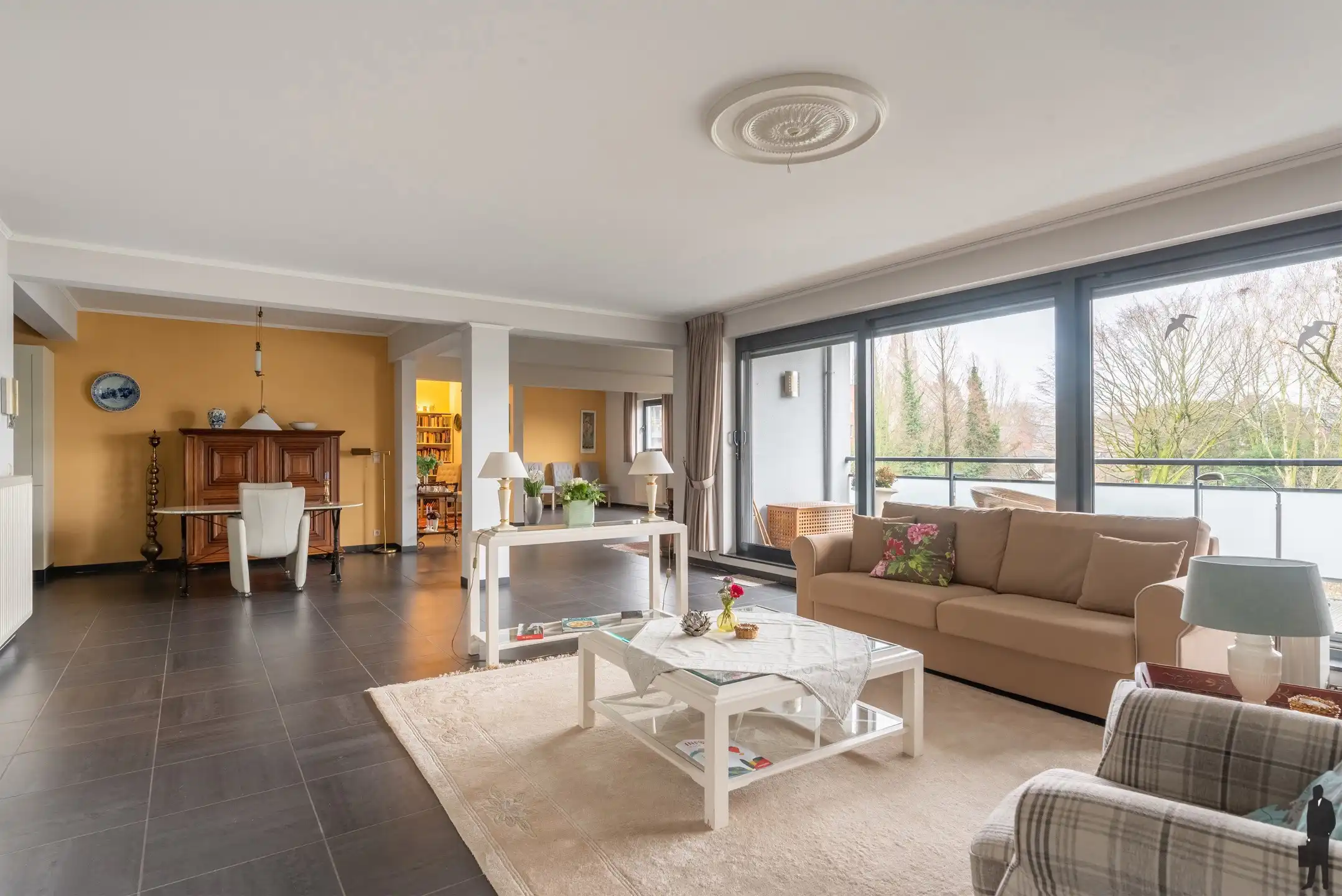 Ontdek dit uitzonderlijk ruime en goed gelegen appartement in het hart van Hoogstraten. Met een royale woonruimte van maar liefst 80 m² foto 9