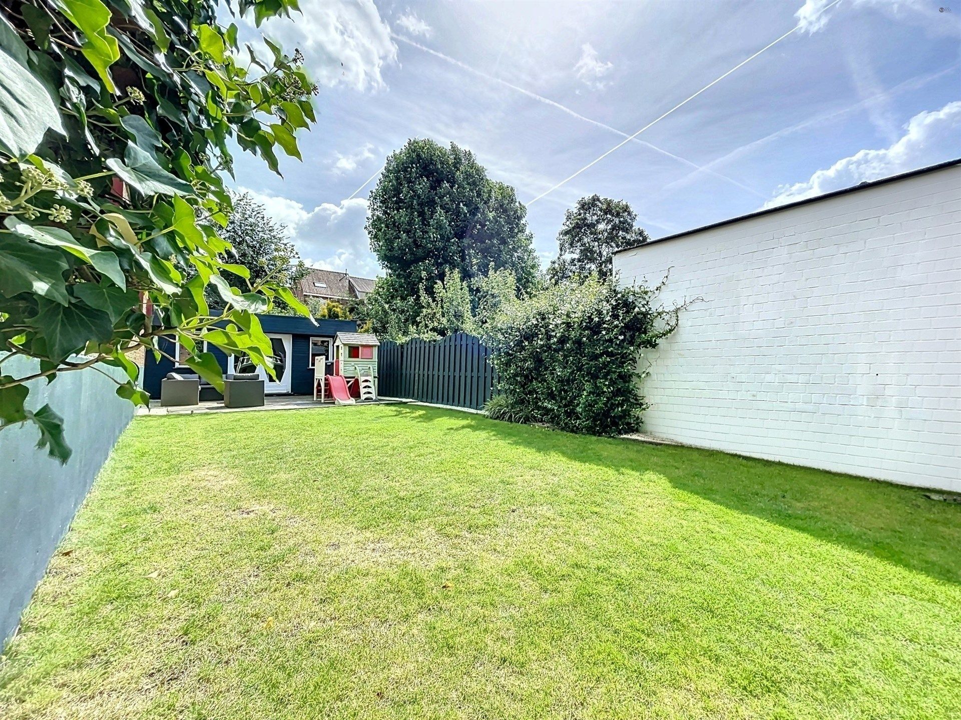 Prachtig herenhuis met 5 slaapkamers en zuid gerichte tuin in Sint-Niklaas. foto 11