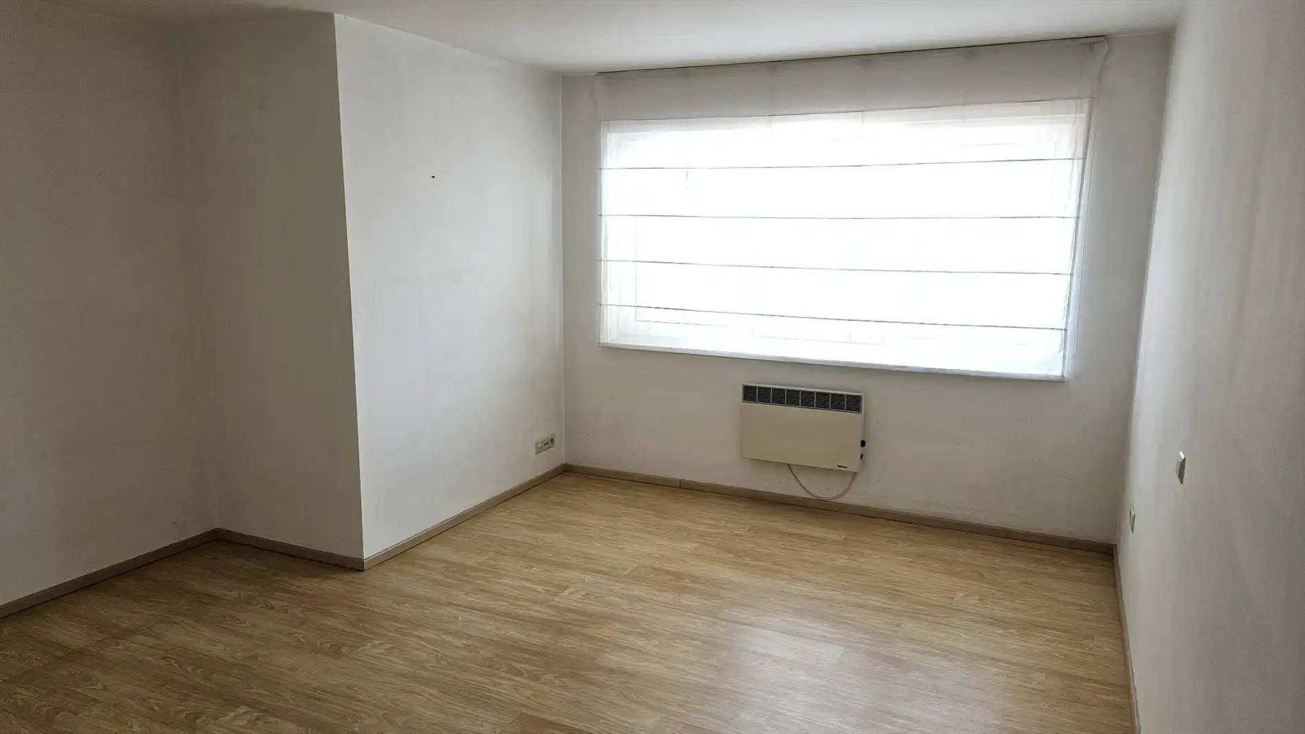 Ruim appartement met 2 slk, terras en garage foto 12