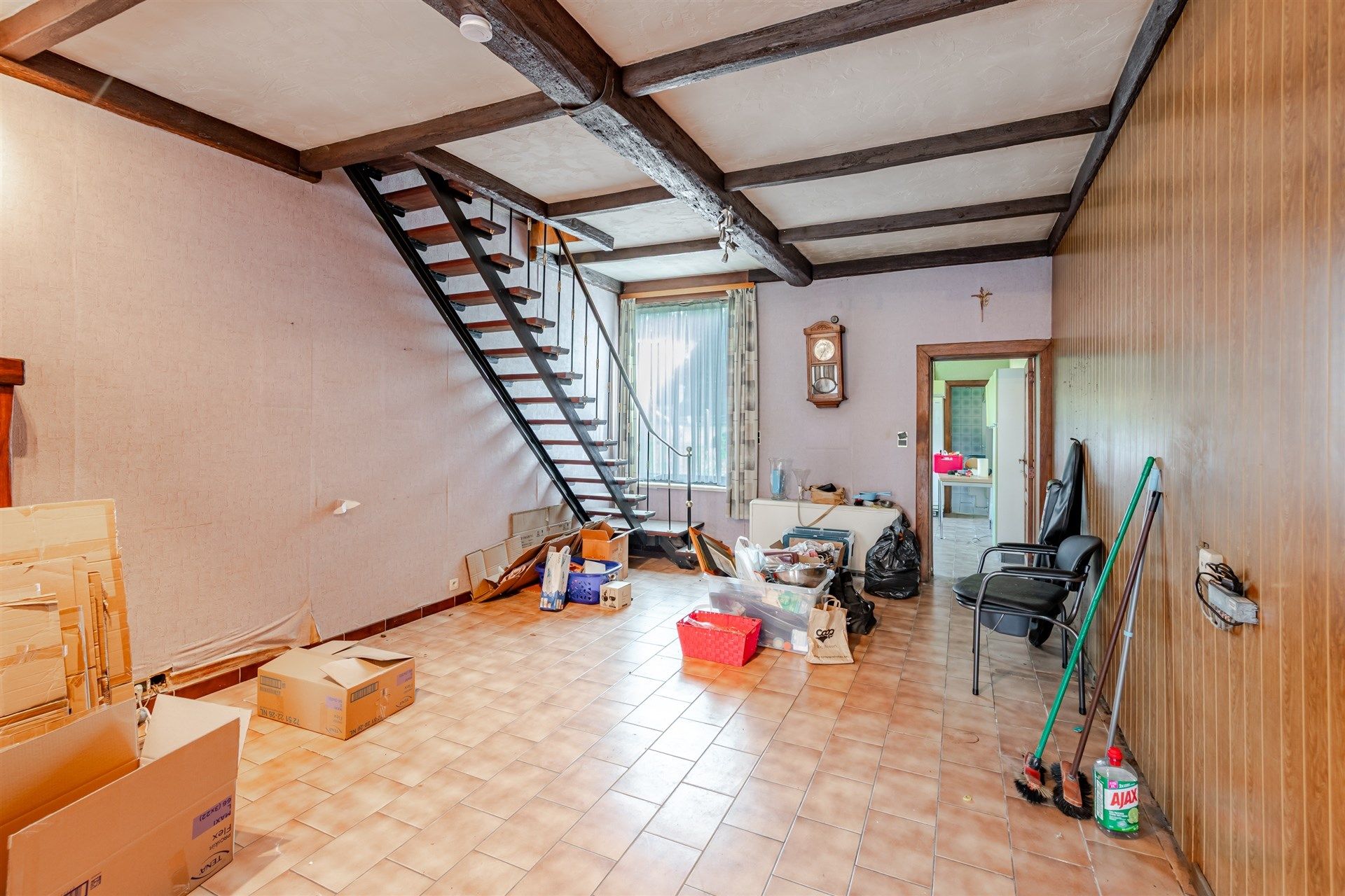 Te renoveren woning met tuin foto 2