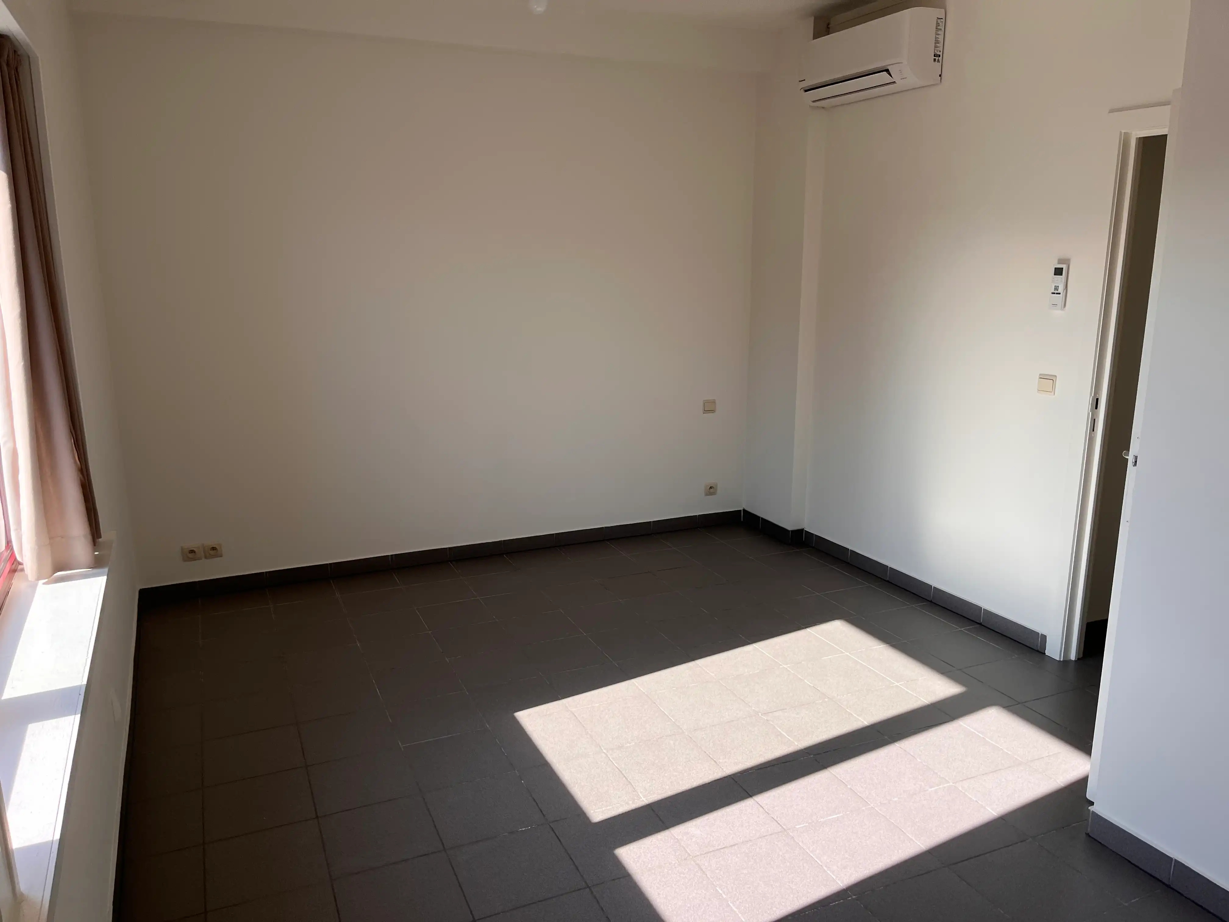 Energiezuinig 1-slaapkamer appartement aan de Leiekaai. foto 6
