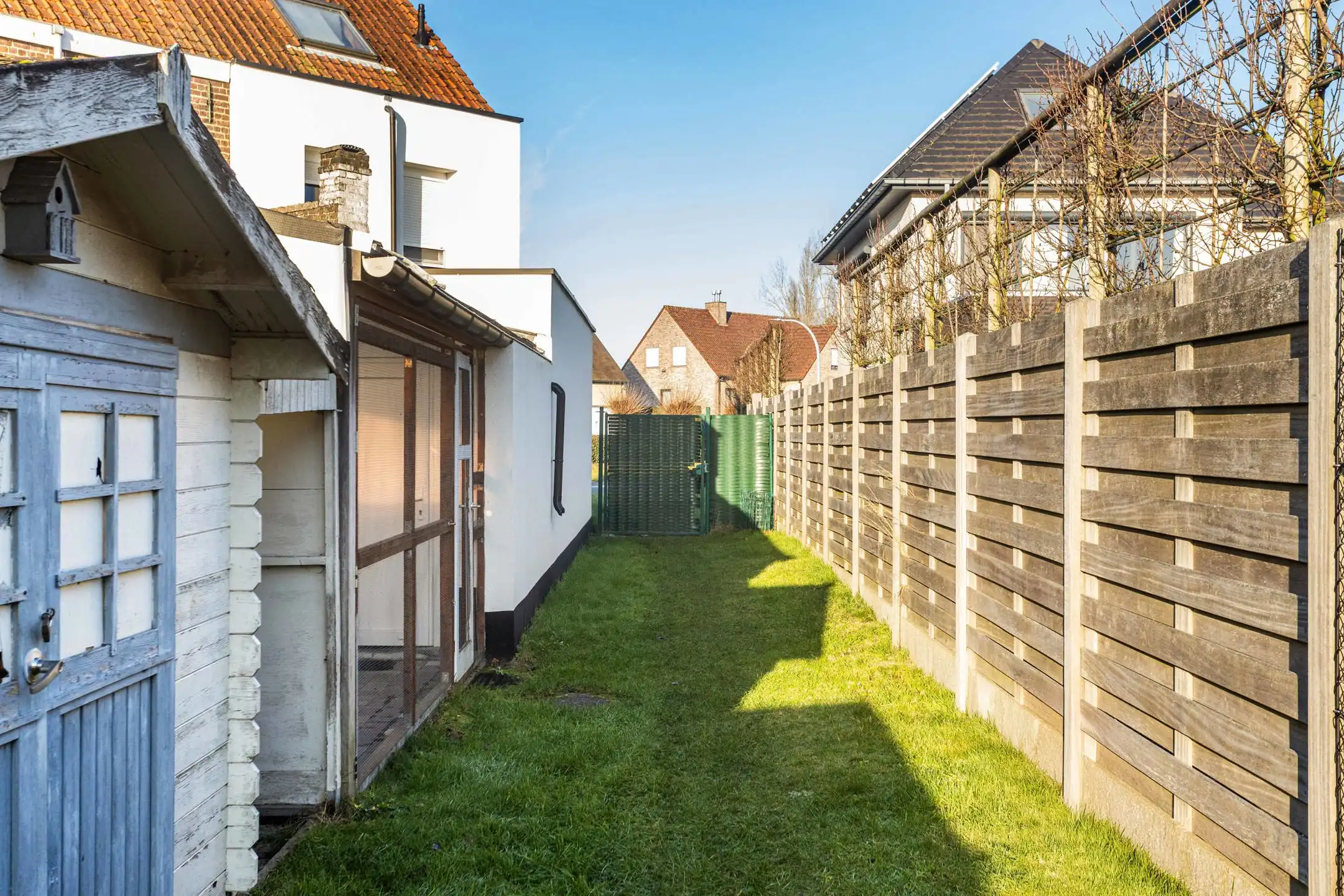 Comfortabele woning met tuin en private parking foto 16