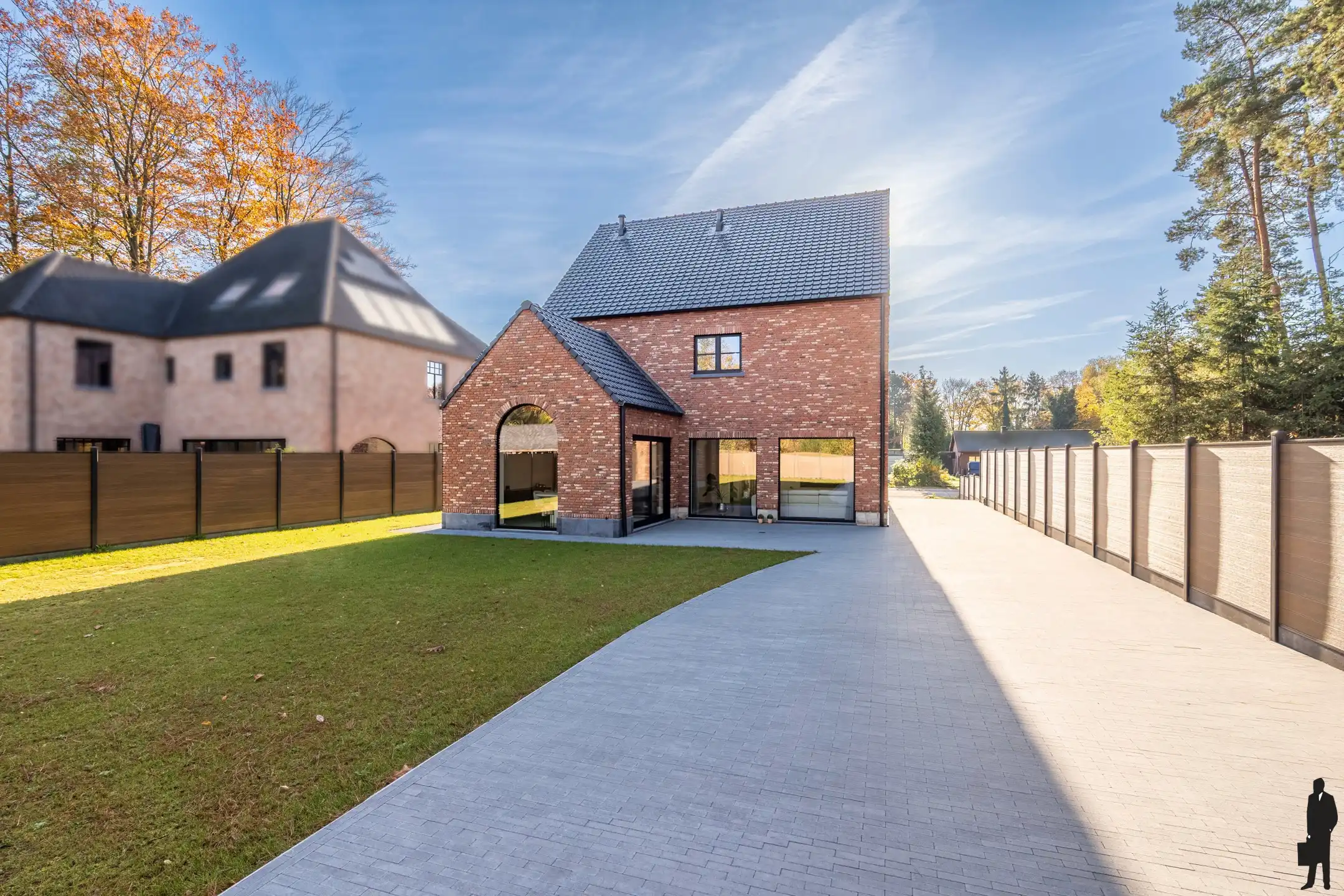 Hoogwaardig afgewerkte villa nabij natuur en Nederland foto 25