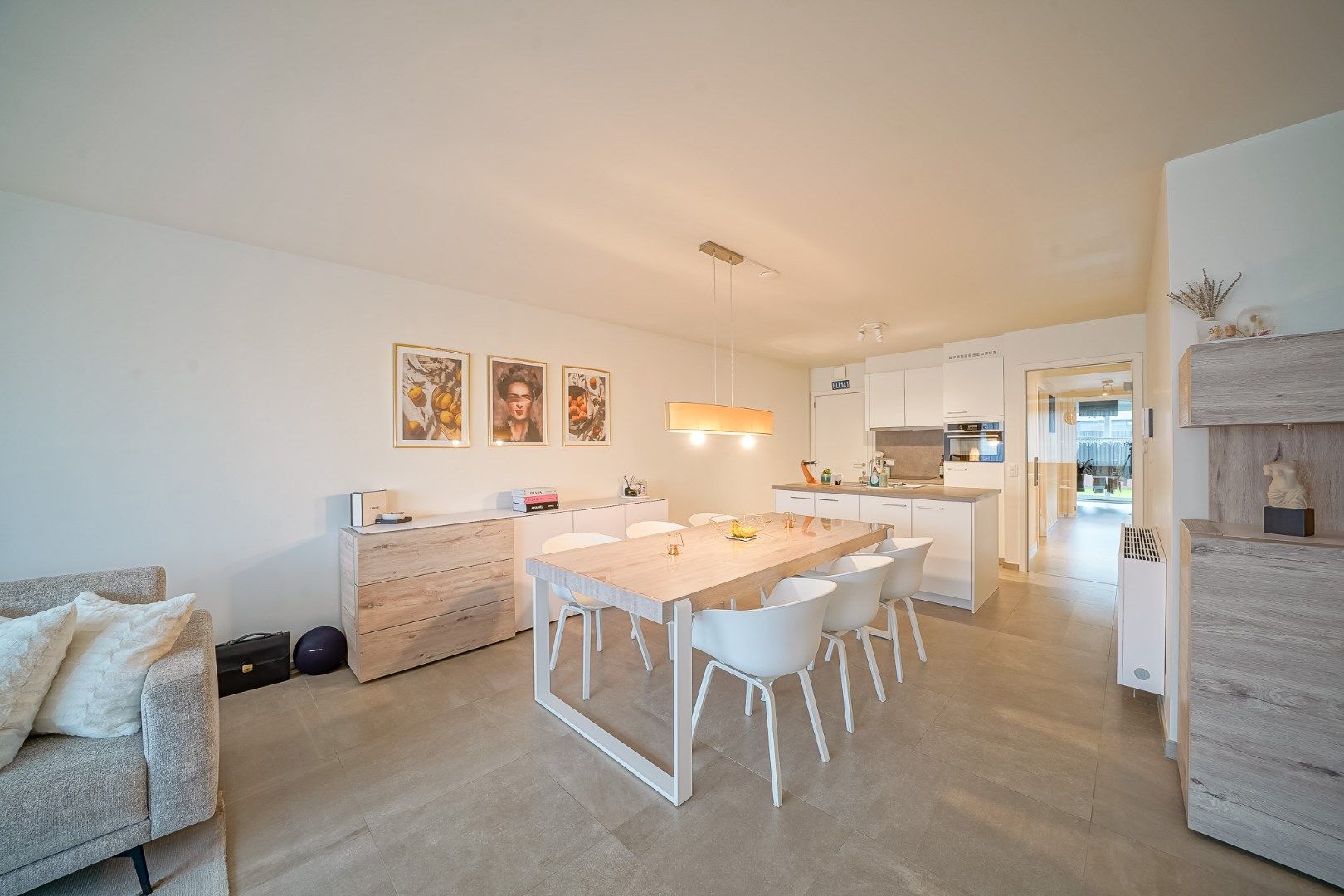 Recent gelijkvloers 2-slaapkamer appartement vlakbij de Spuikom te Bredene foto 7