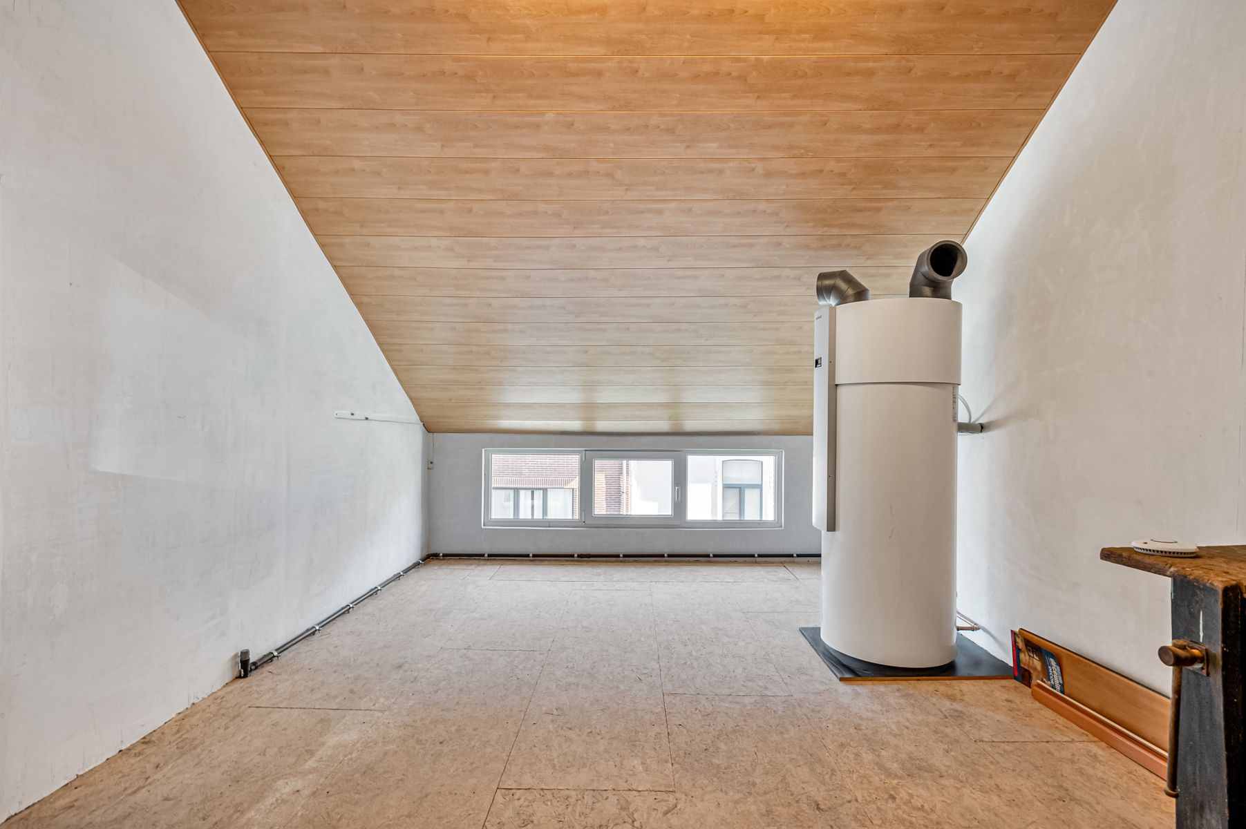 Goed gelegen, ruime gezinswoning met garage foto 18
