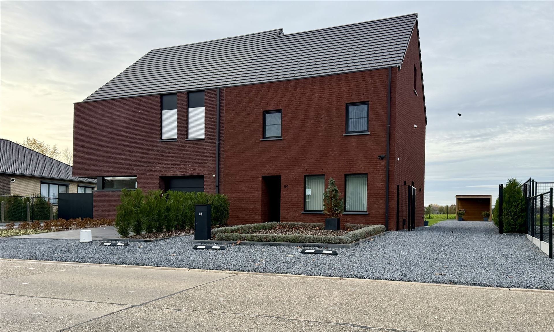 Hoogwaardig afgewerkte nieuwbouwwoning! foto 26