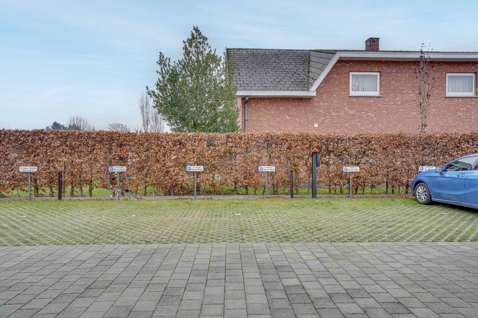 RUIM HANDELSPAND AAN DE TOEGANG VAN ZONHOVEN-CENTRUM !  foto 18