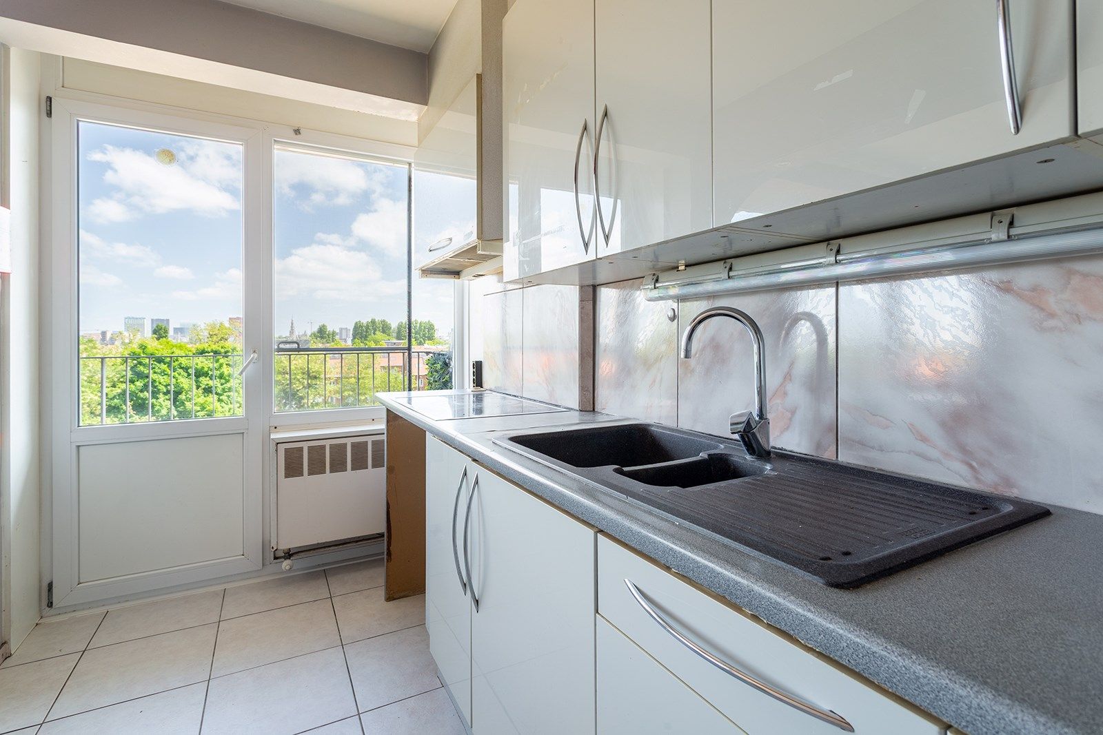 Appartement op 4de verdieping met twee slaapkamers foto 6