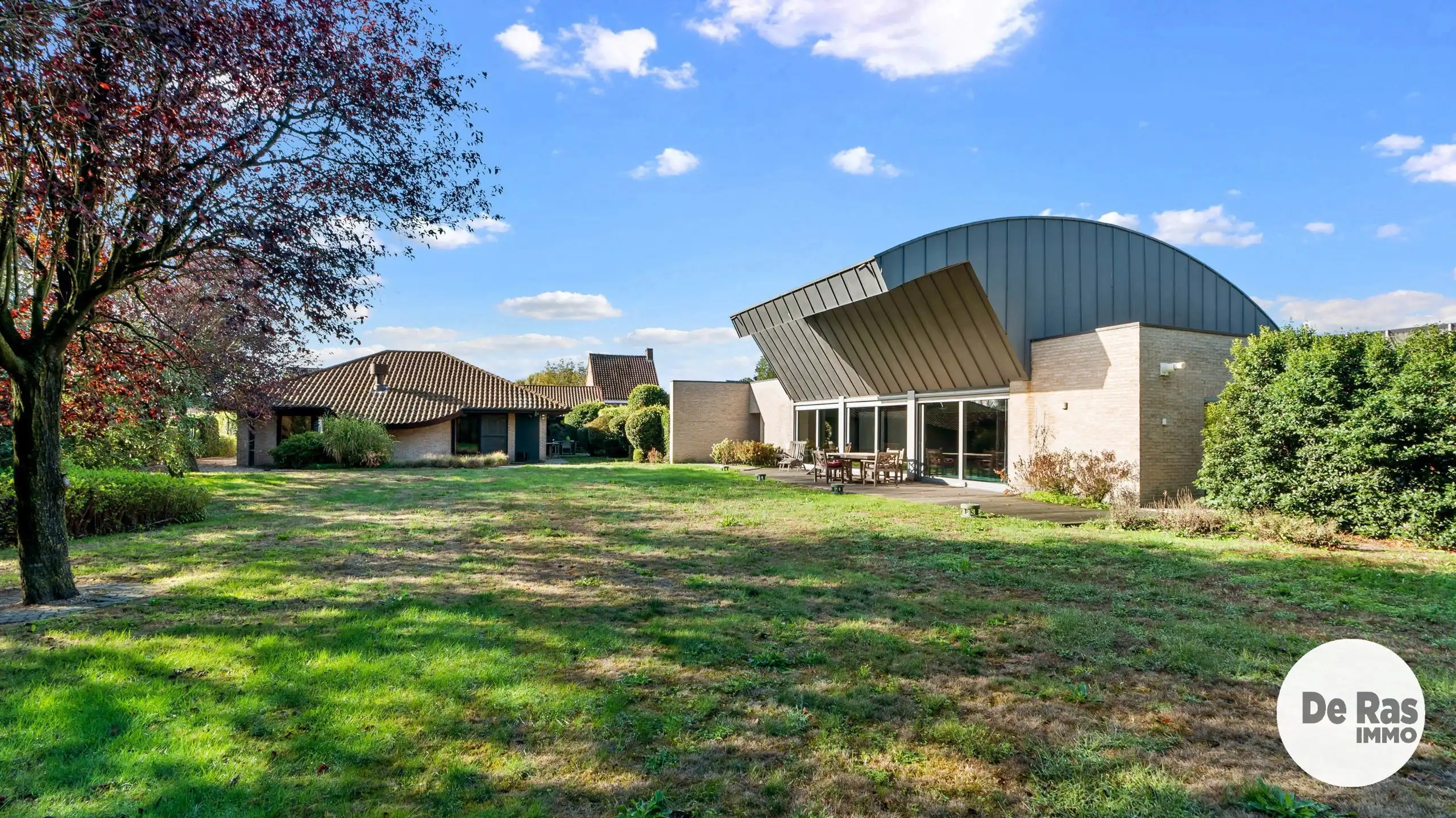 LAARNE - Karaktervolle villa met binnenzwembad op perceel van 42 are foto 25