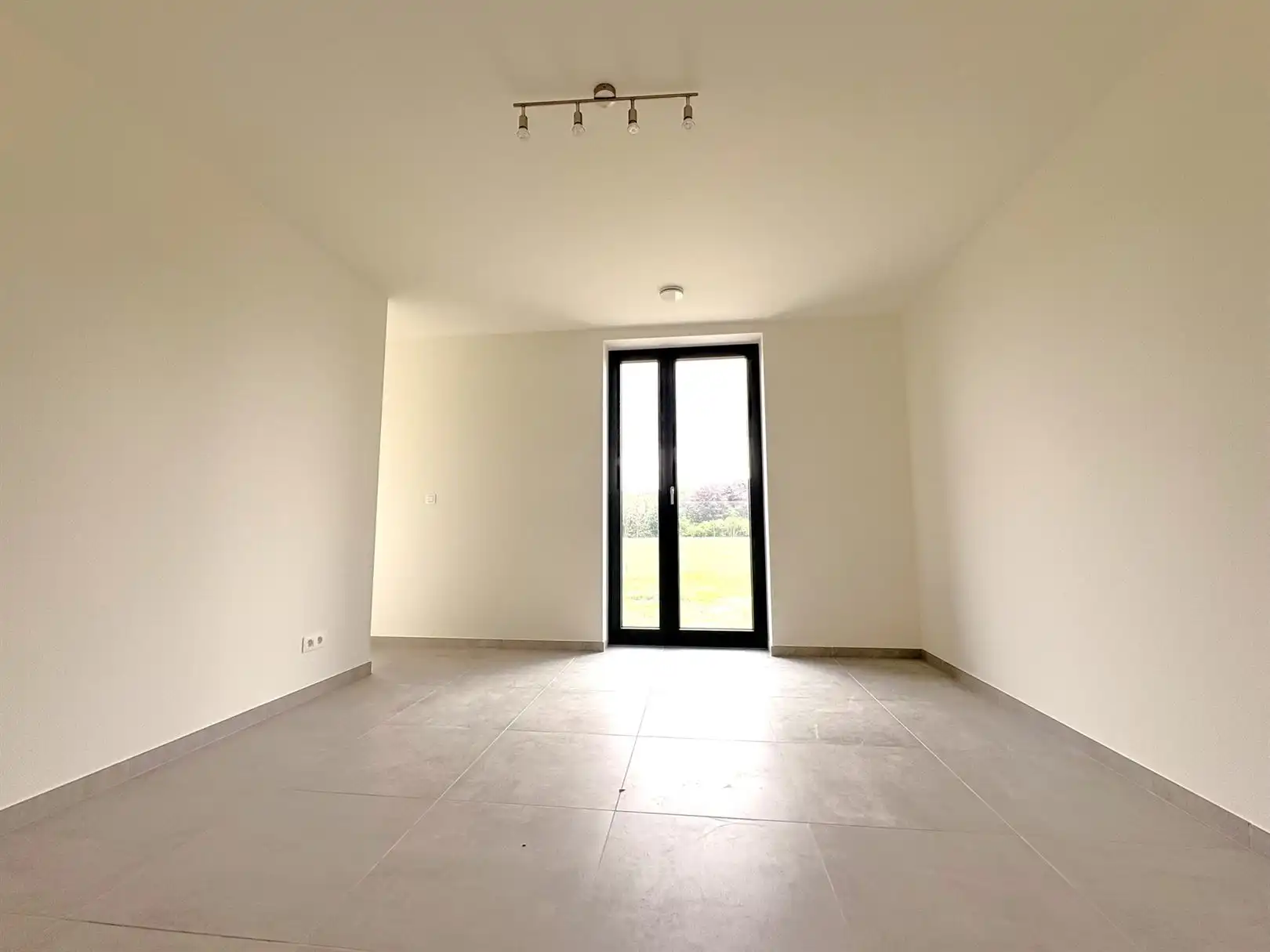 Prachtige nieuwbouwwoning foto 17