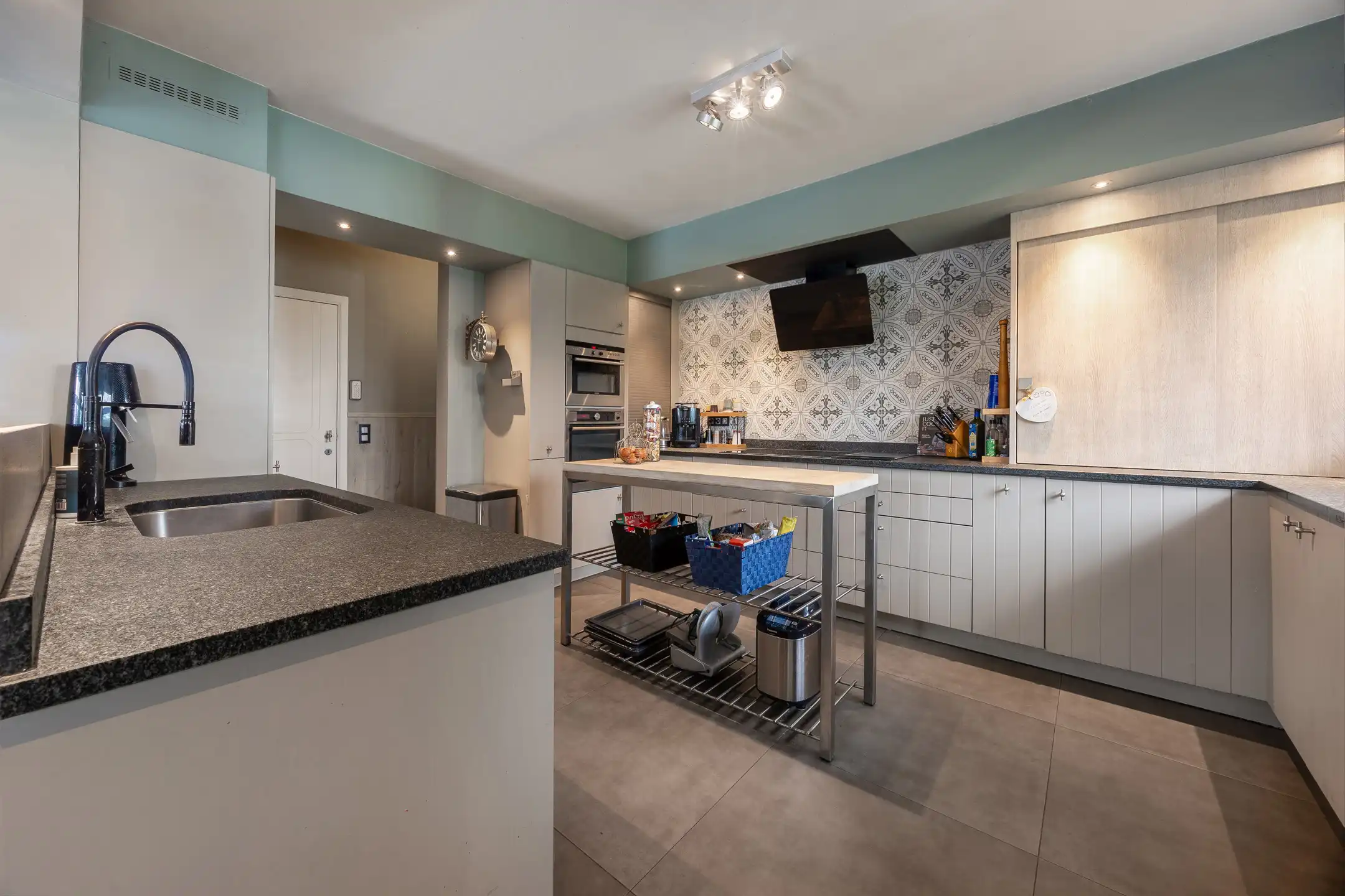 Ruime woning in rustige en groene omgeving foto 5