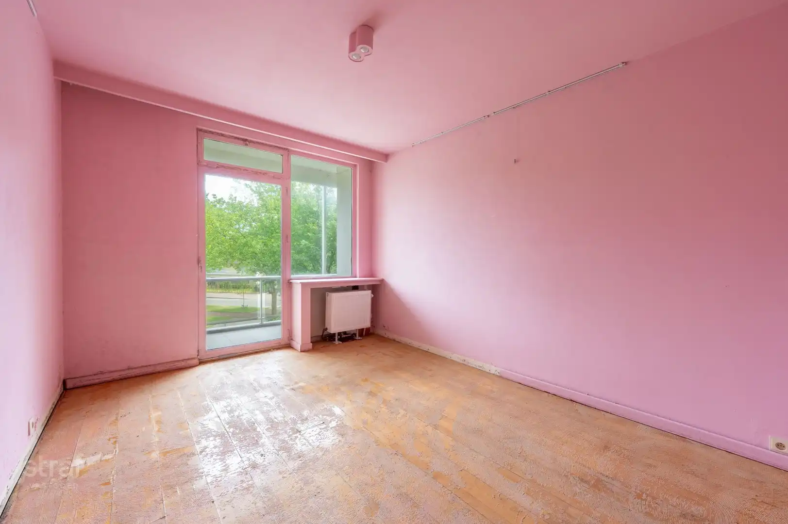 Te renoveren 3-slaapkamerappartement  in de Panorama Tower op Linkeroever foto 9
