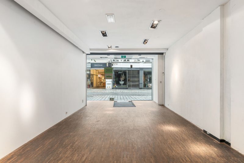 Winkelpand met woonst en tuin centrum Roeselare foto 4