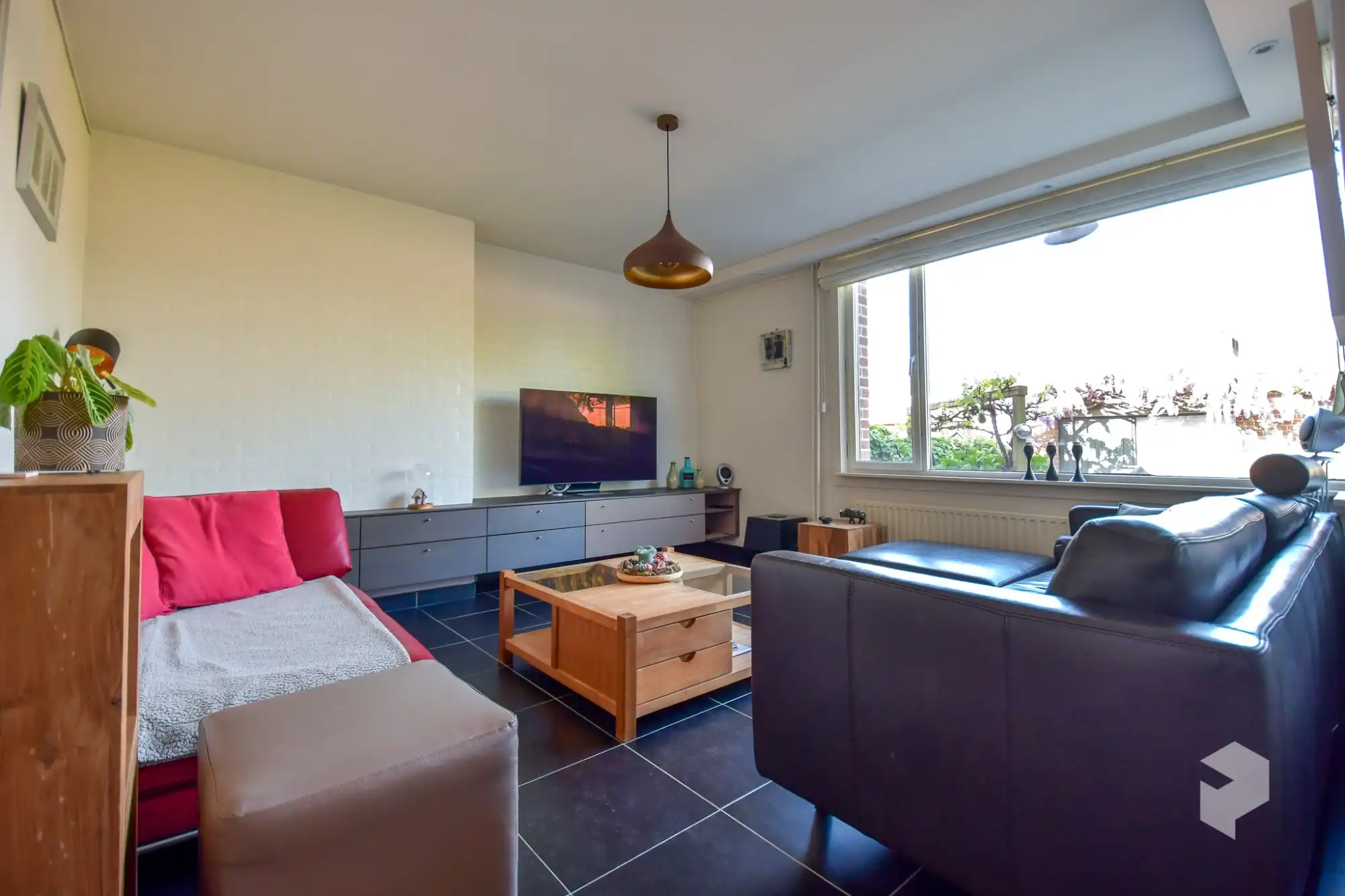 Ruime goed onderhouden woning met 3 slpk en tuin foto 10