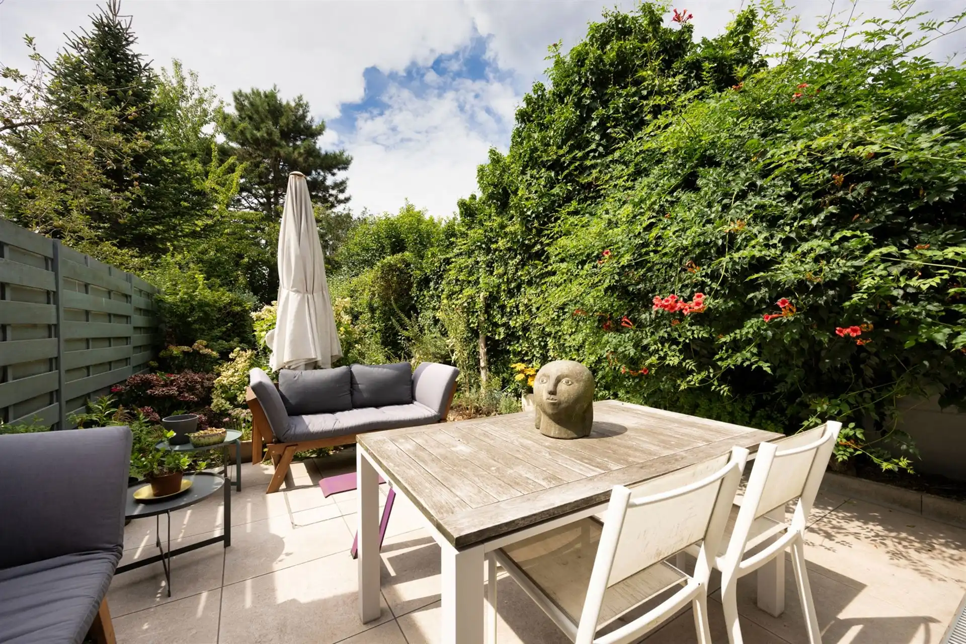 Rustig wonen aan het water met een zonnige, biodiverse tuin foto 18