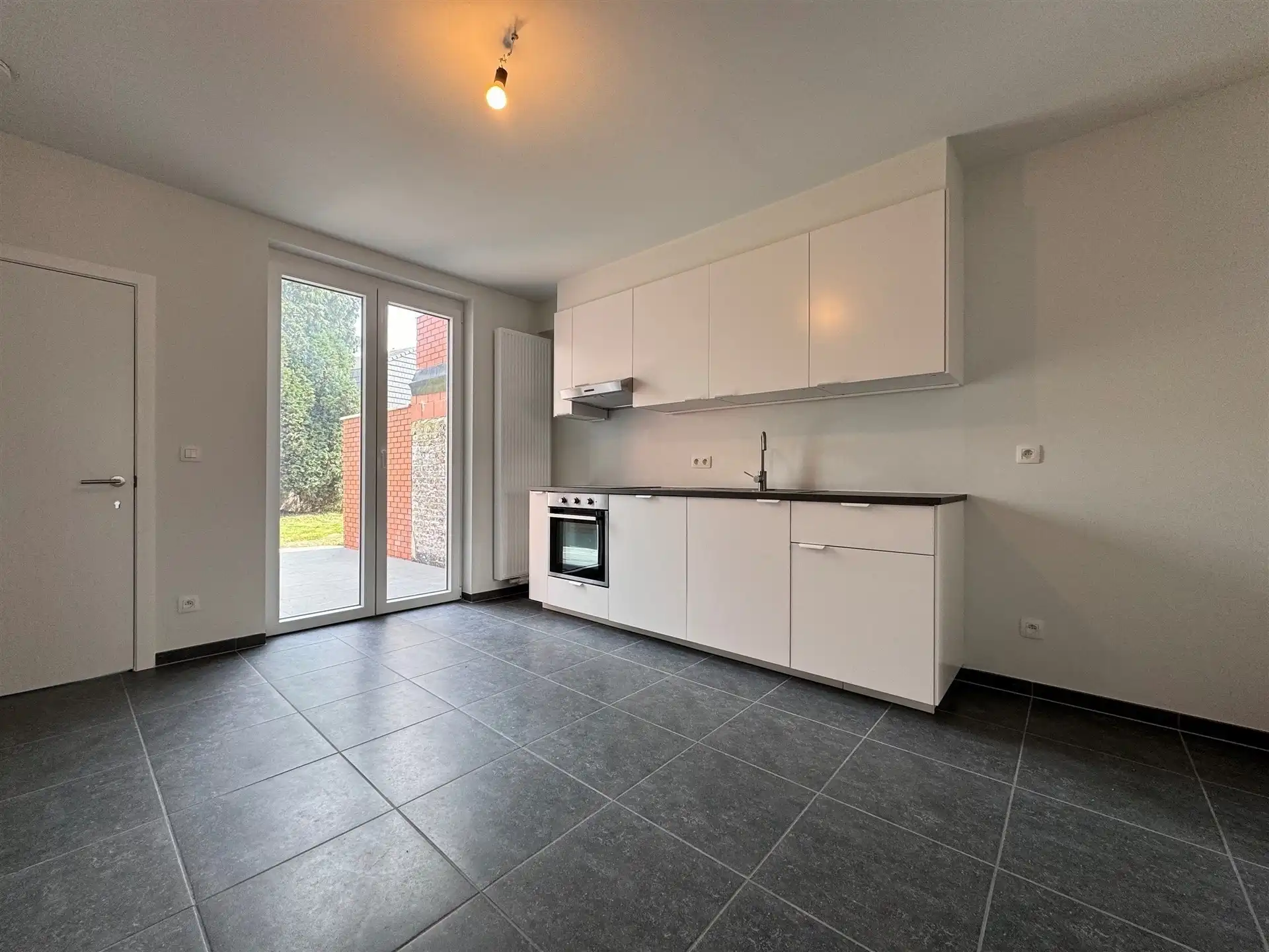 Gunstig gelegen woning met 4 slaapkamers en tuin. foto 7