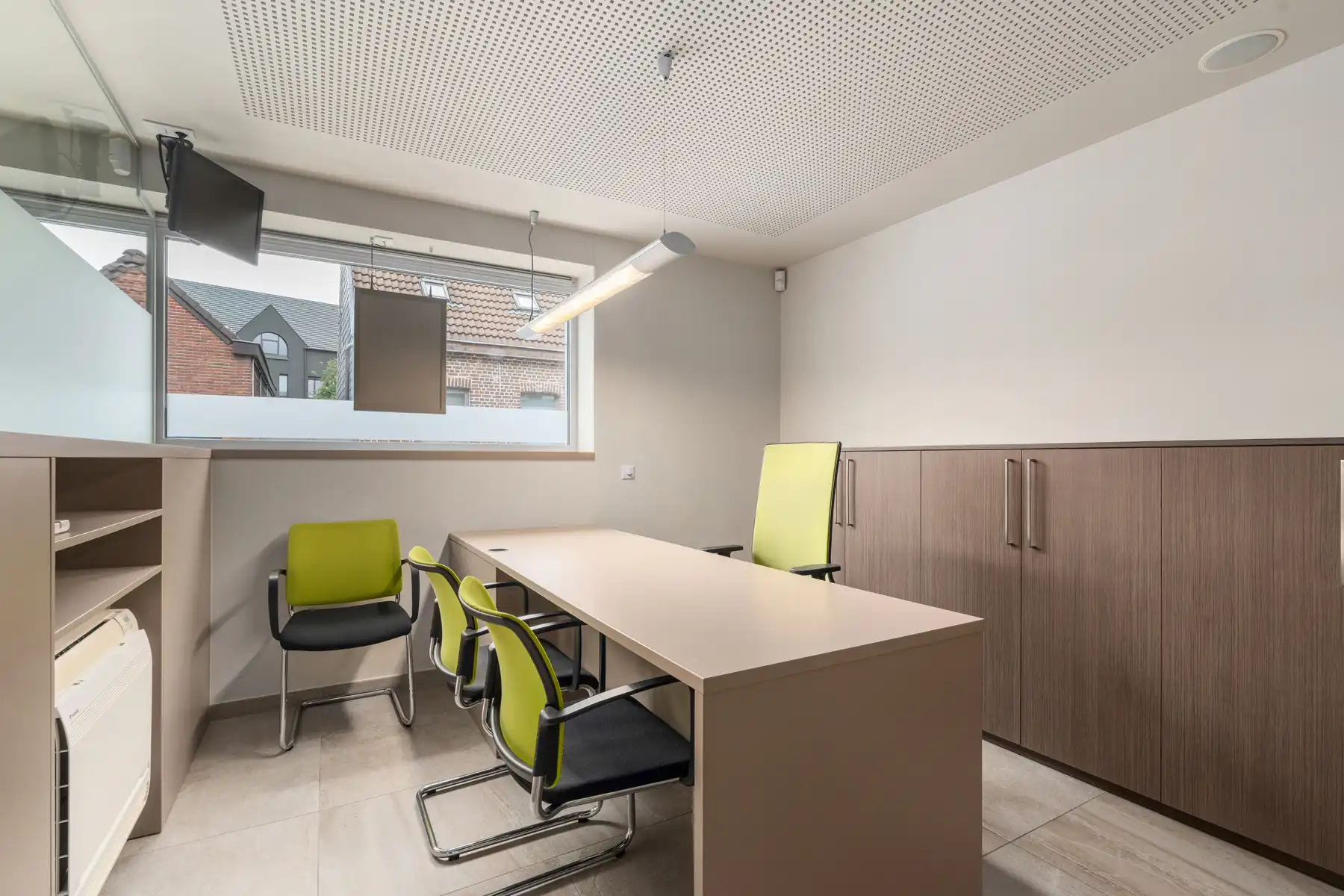  Polyvalente kantoorruimte en 2 appartementen foto 5