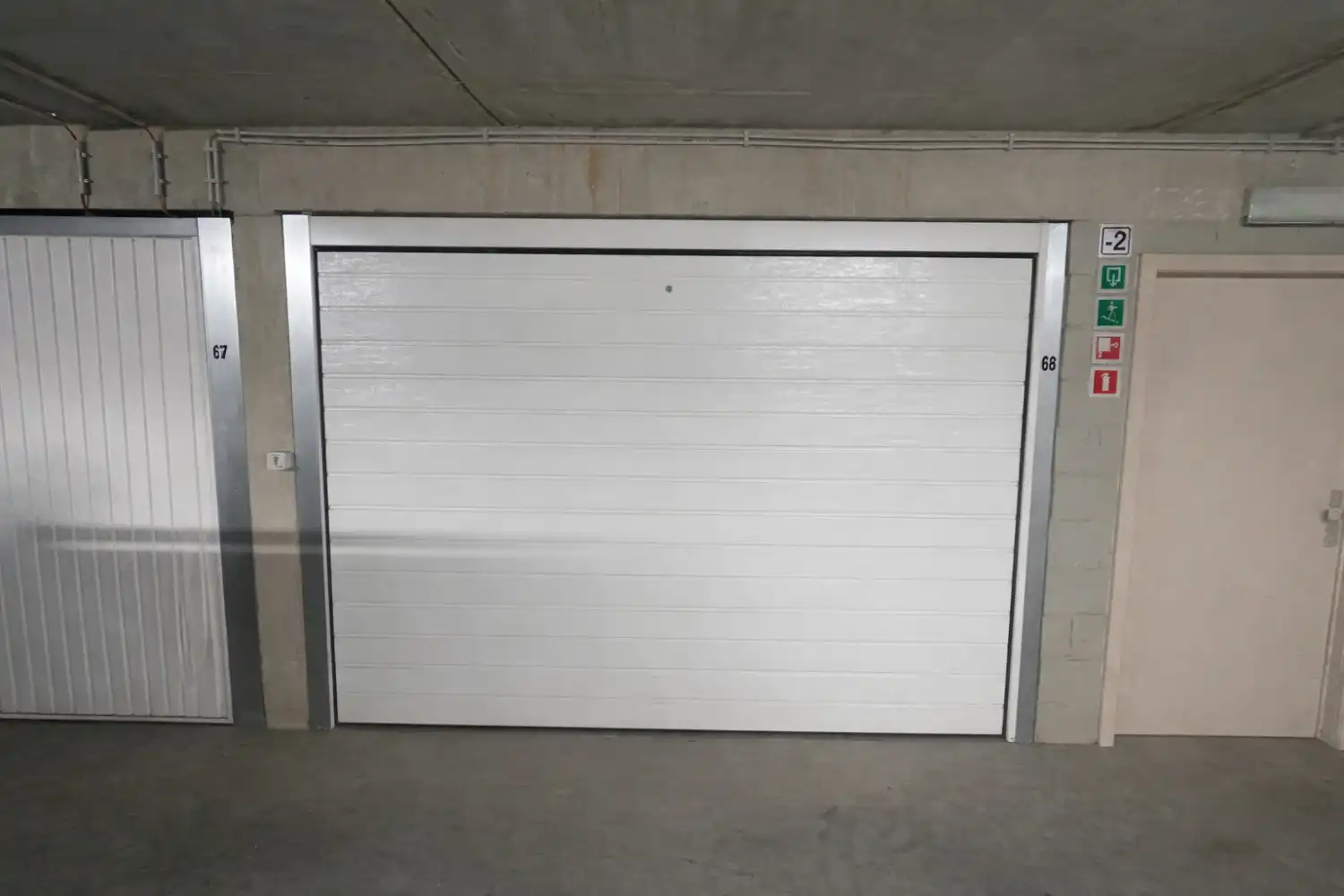 Ruime garagebox op steenworp van de haven foto 2