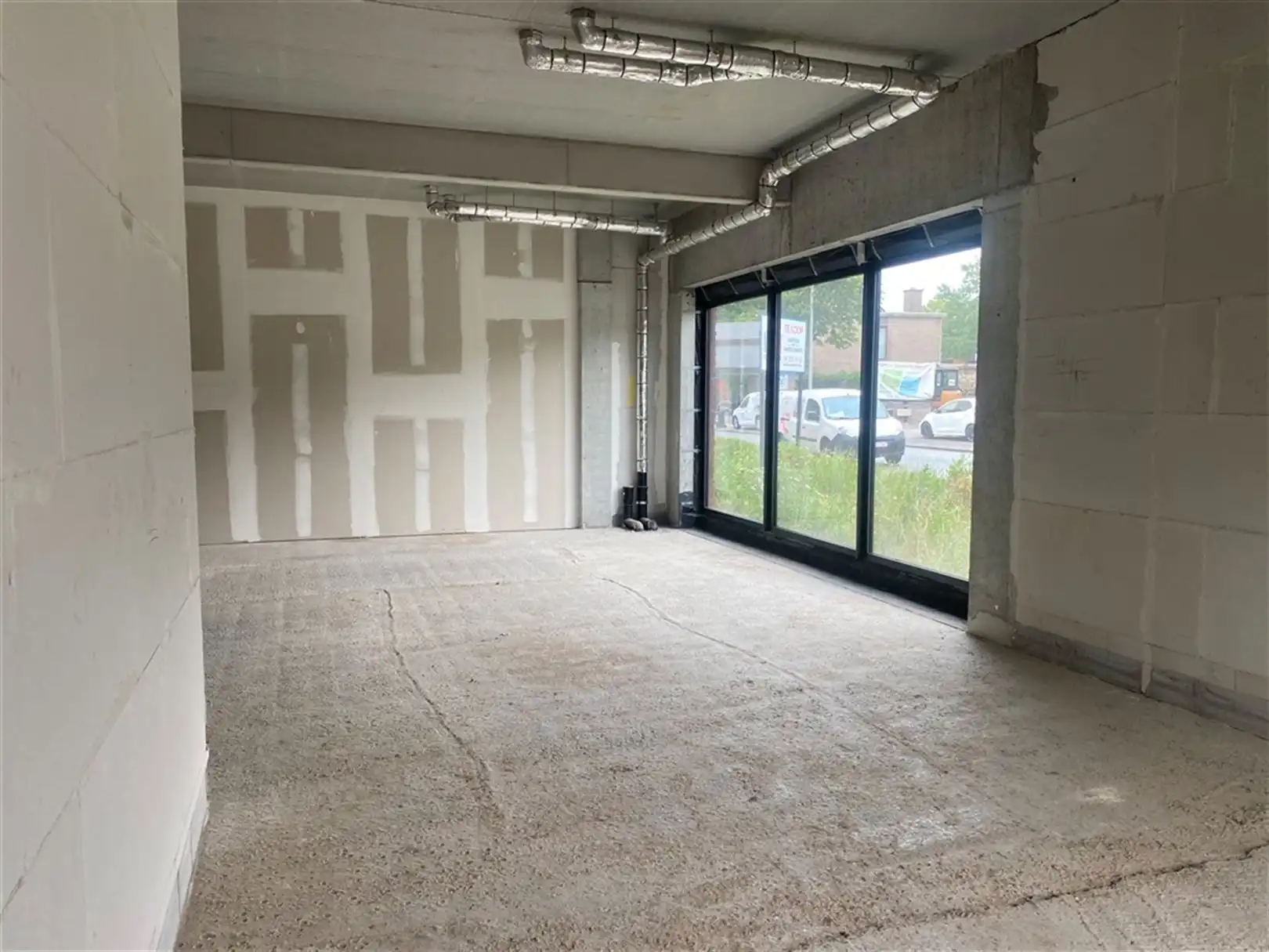 Nieuwbouw kantoren/handelsruimten vlakbij E40 foto 5