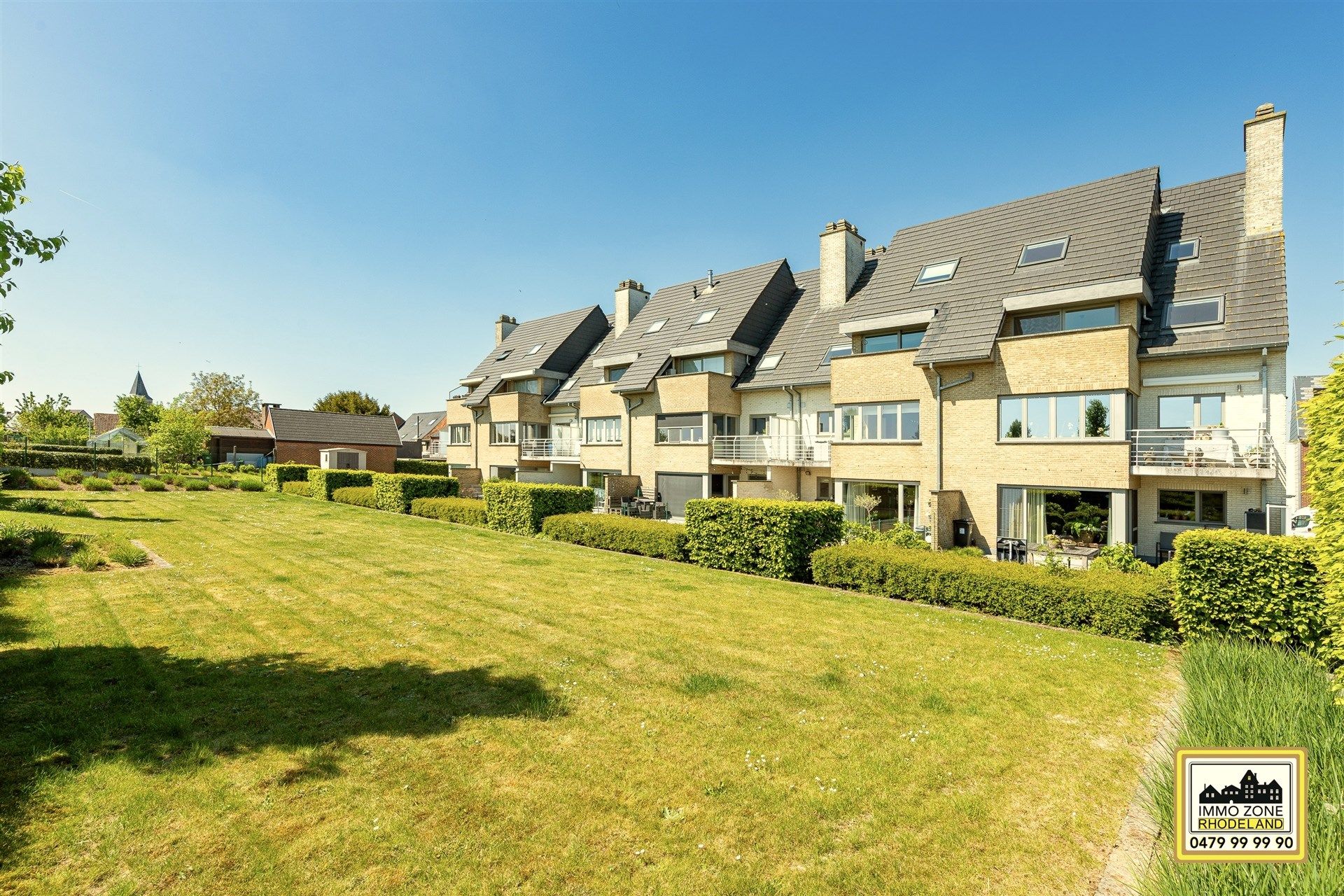 Ruime duplex met 3 slaapkamers met terras.  foto 27