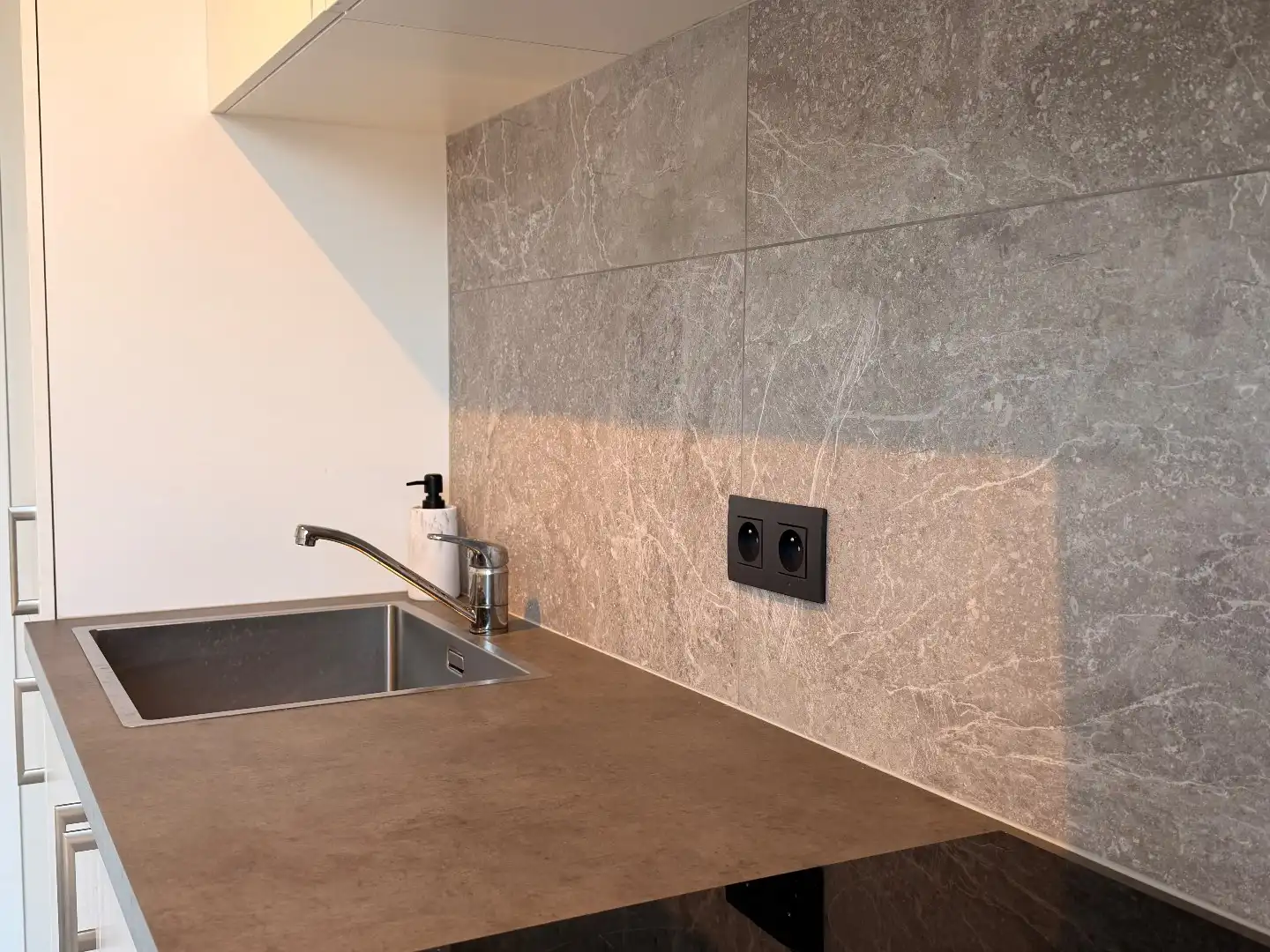 Instapklaar appartement met twee slaapkamers op een rustige ligging te Lint! foto 7