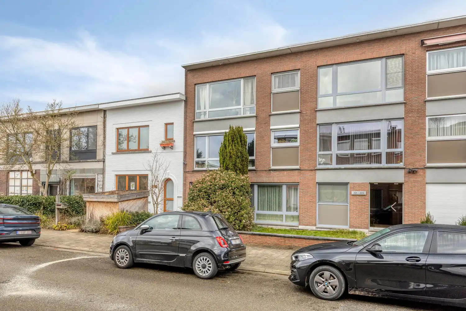 Vlakbij het Boekenberg Park gelegen appartement op de 2de verdieping met 2 slks, terras en garagebox! foto 3