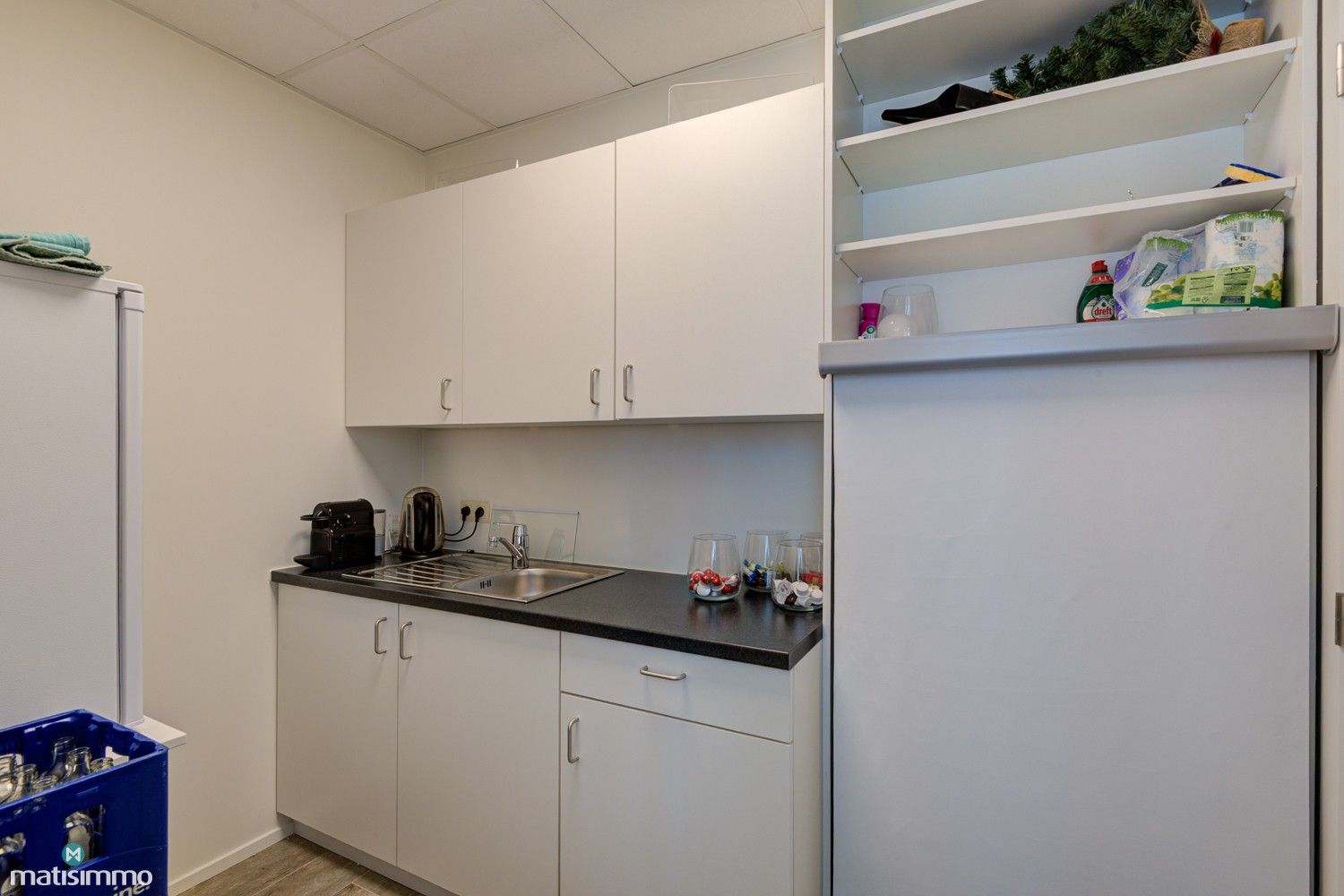 INSTAPKLAAR HANDELSPAND/KANTOORRUIMTE MET EEN UITSTEKENDE LIGGING TE HASSELT foto 13