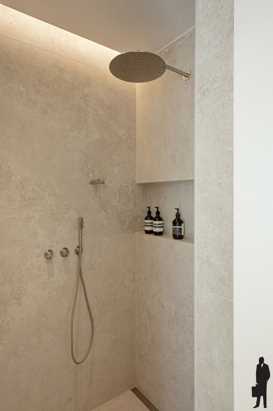 Zonnig luxueus afgewerkt appartement met weids uitzicht! foto 21