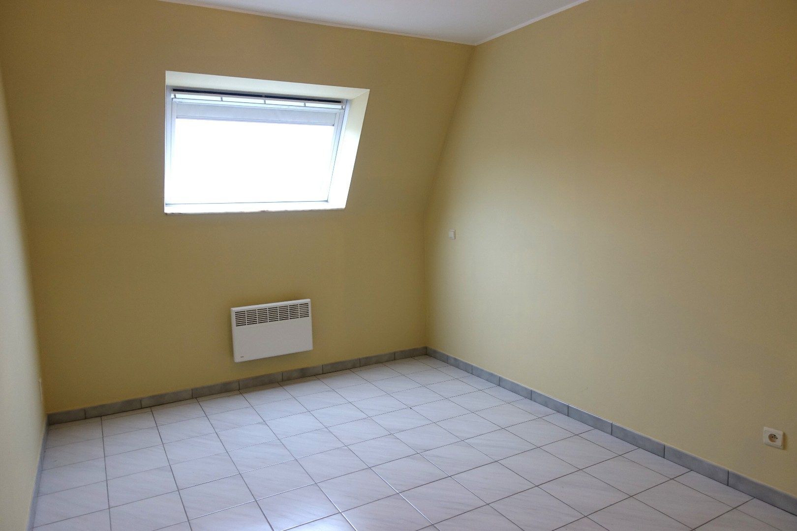 Ruim appartement met 2 slaapkamers te huur in Bredene foto 6