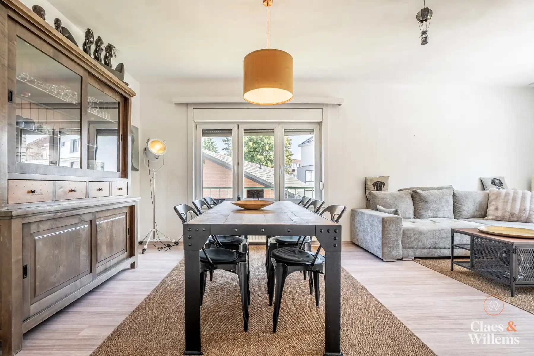 Instapklaar appartement met garage foto 9