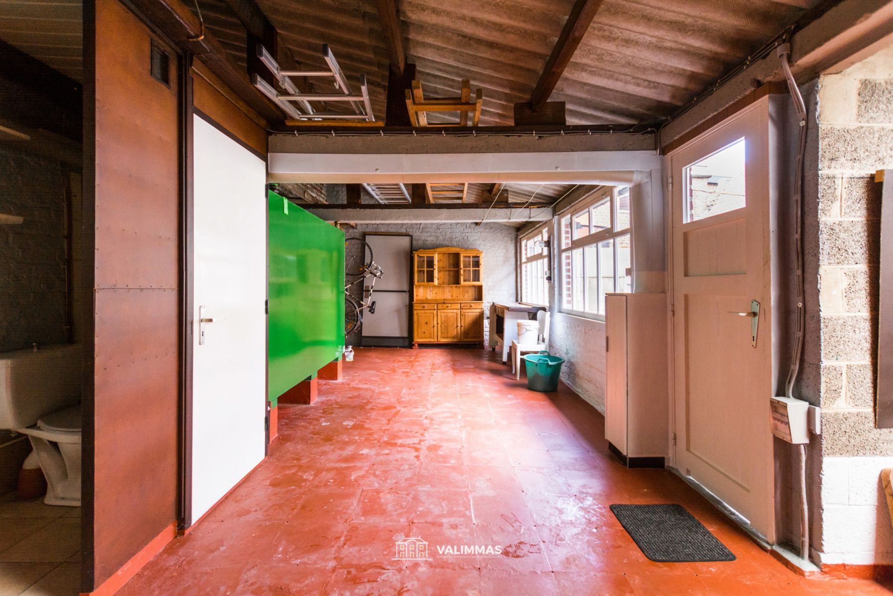 Solide, verzorgde driegevelwoning met garage en atelier ... foto 14