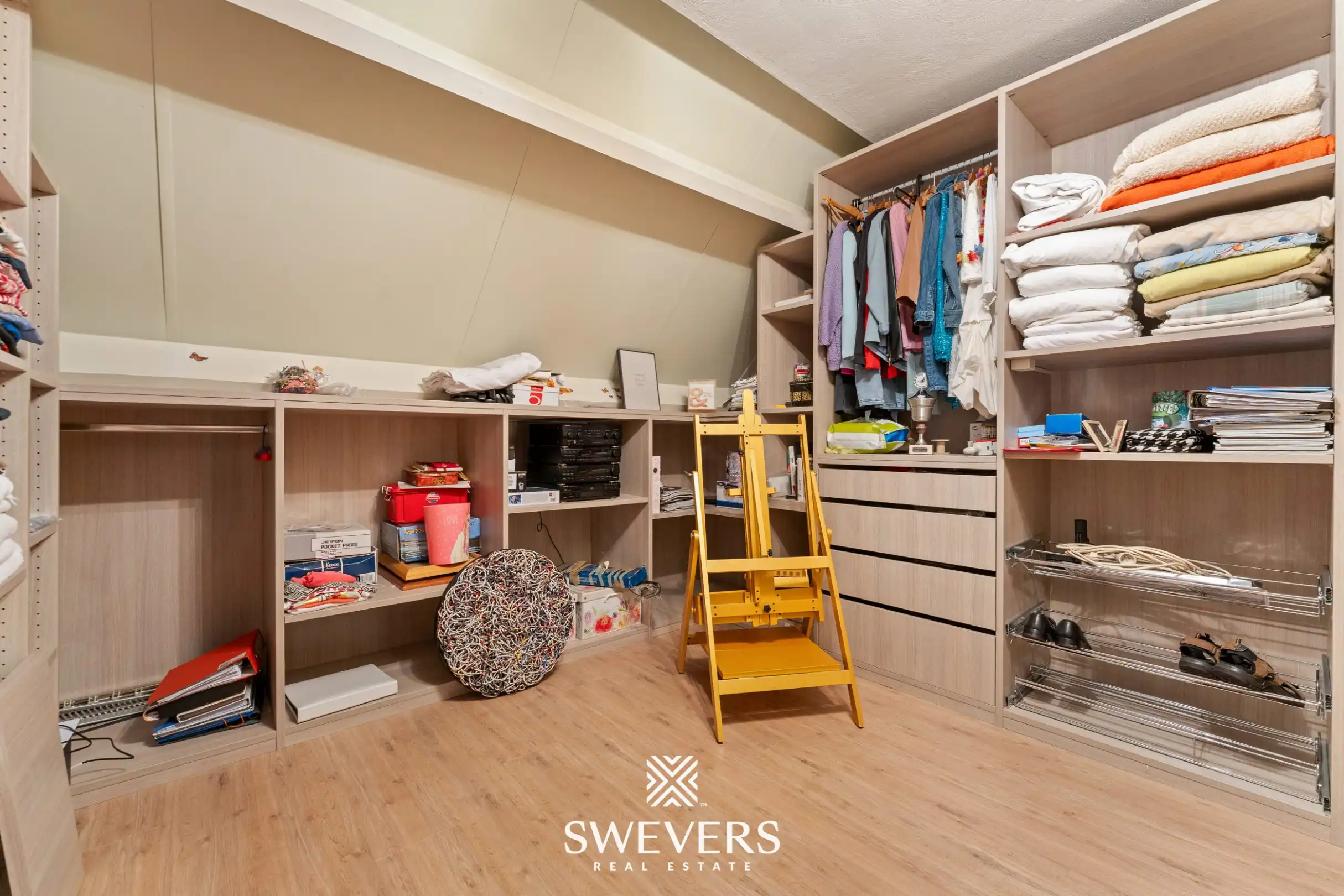 Instapklare Villa met Professionele Paardenaccommodatie:  foto 22