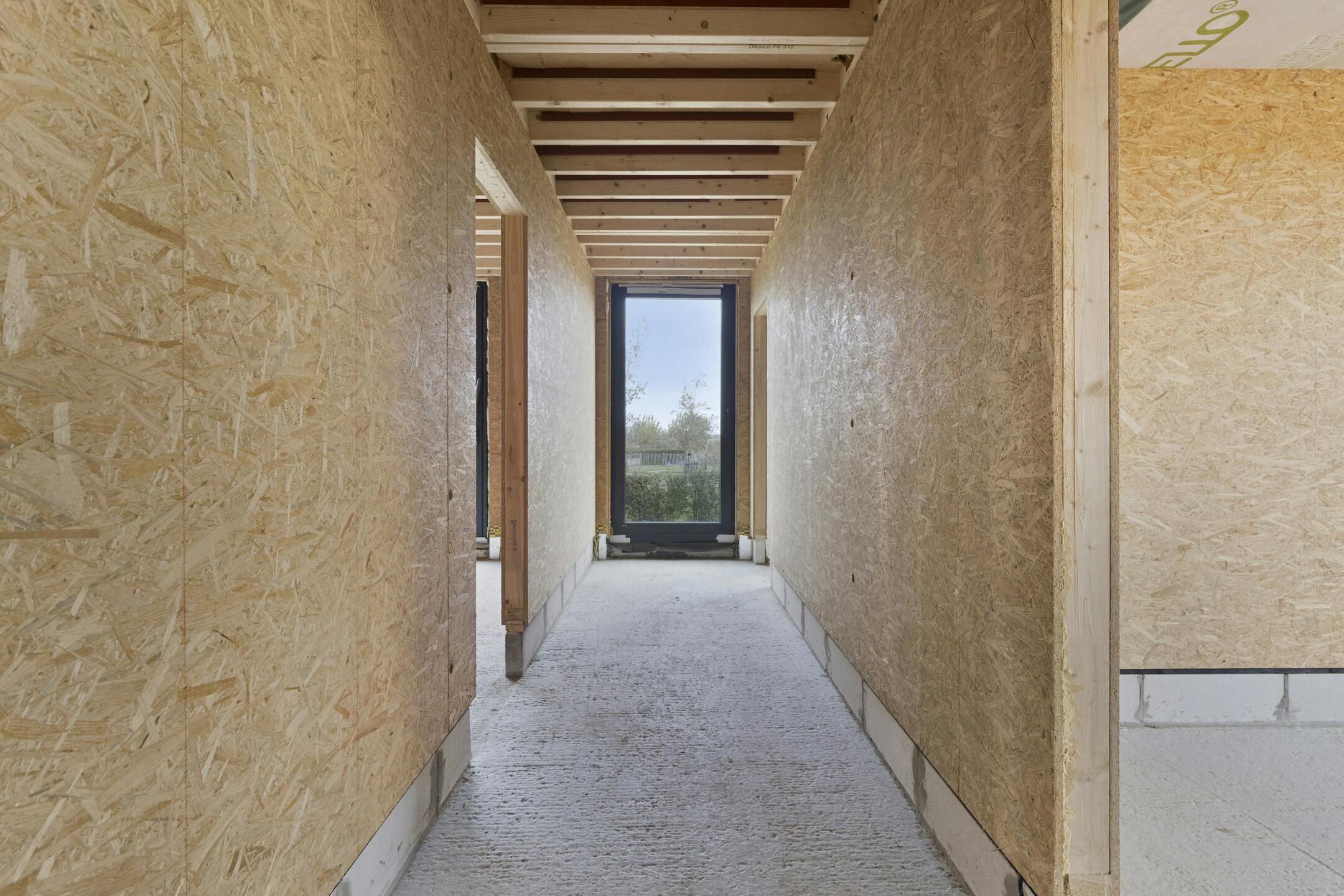 Moderne houtskeletwoning met panoramisch uitzicht foto 24