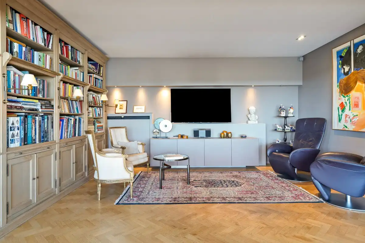 Bijzonder luxueus en groot stadsappartement aan het Zuidpark. foto 8