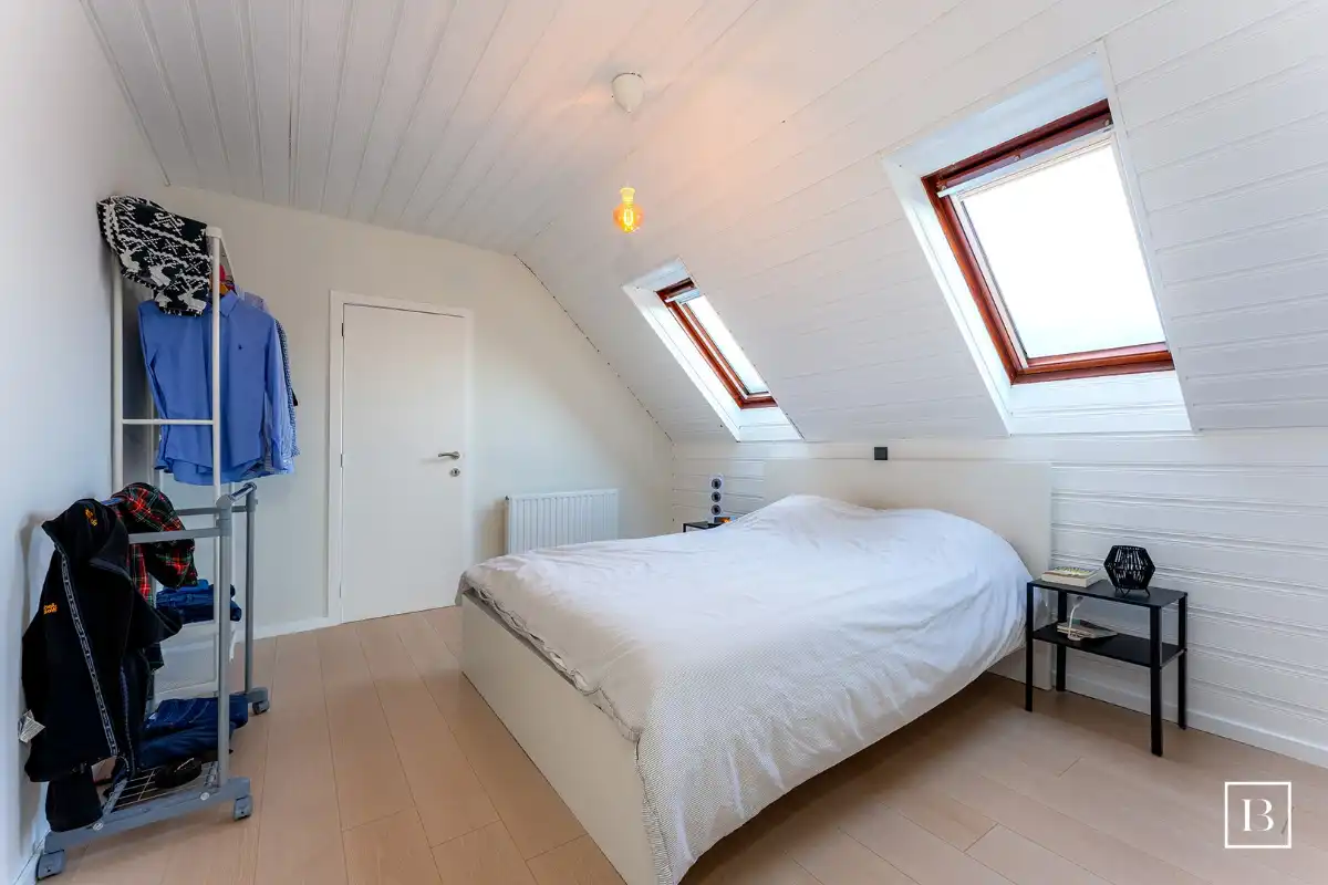 Multifunctioneel pand met loods (ca. 150m²) en woonst foto 11