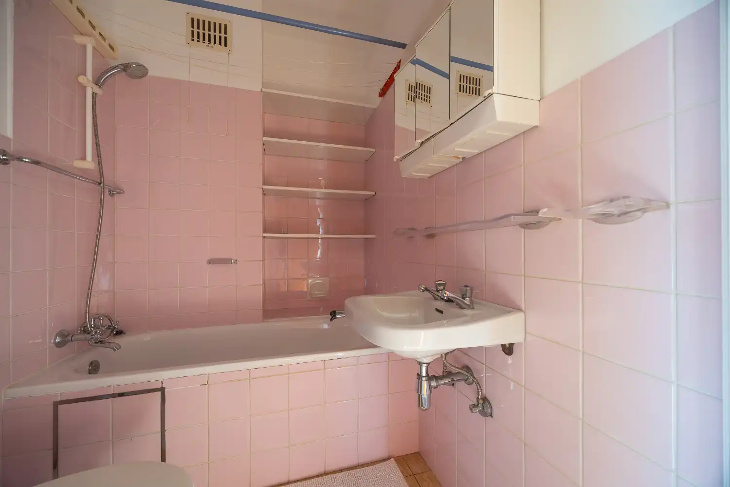 Instapklare studio met zuidgericht terras op topligging vlakbij de Zeedijk! foto 19