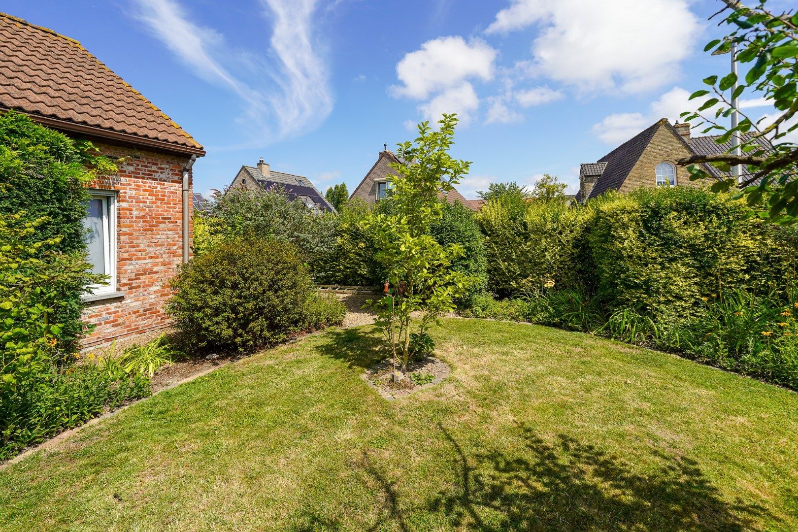 Ruime woning in Oudenburg met zongerichte tuin foto 13