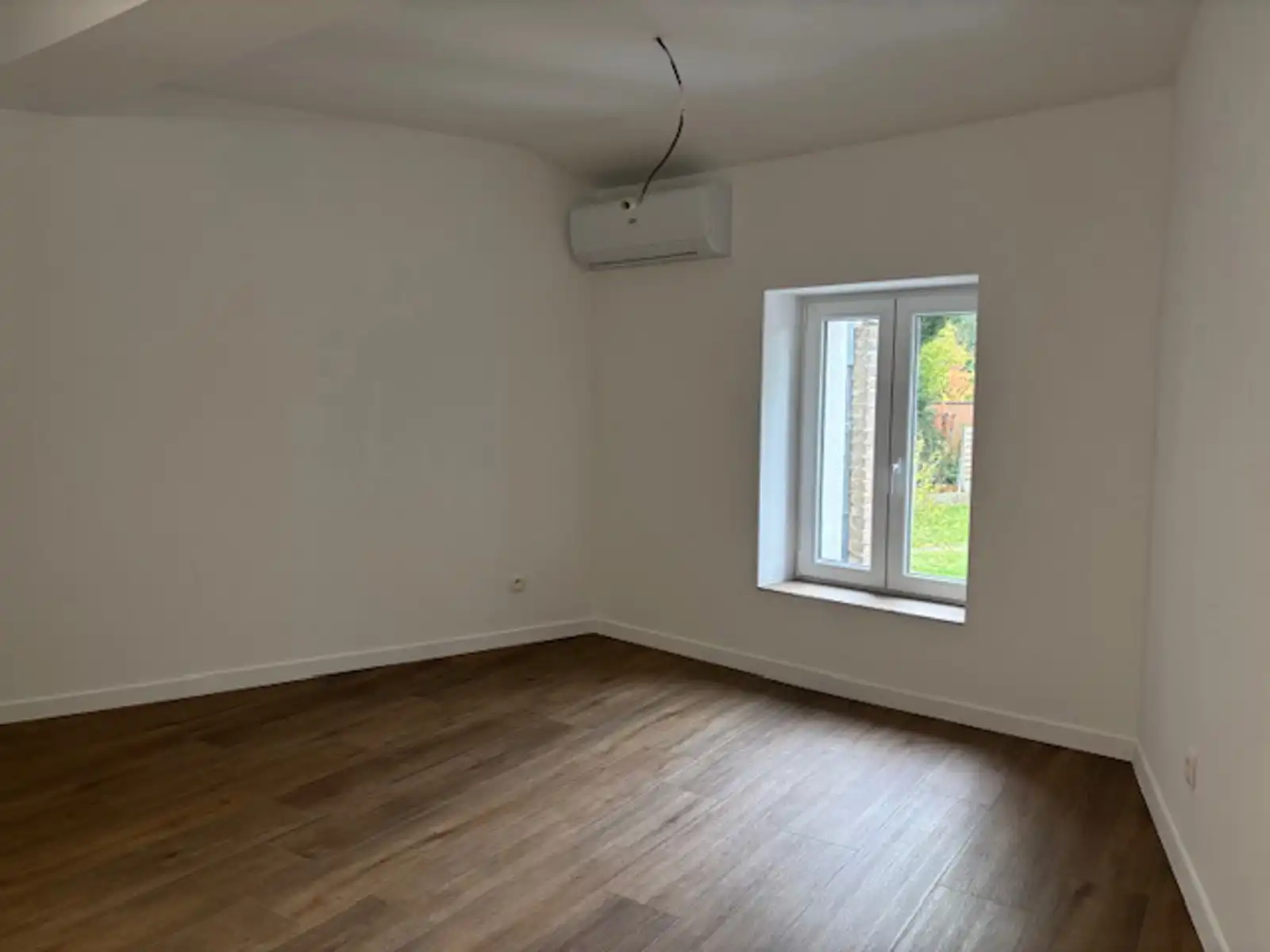Volledig gerenoveerde woning 3 slpks te Landen (Walshoutem) foto 14