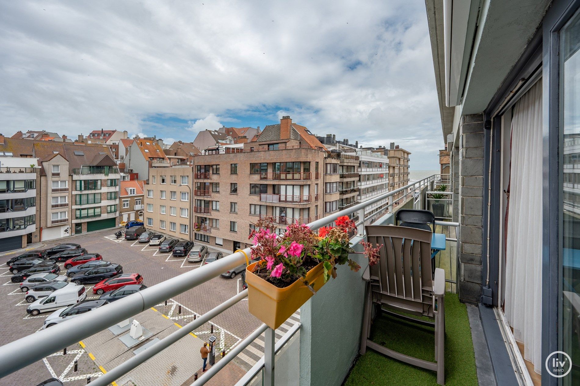 Zuidgerichte studio met zijdelings zeezicht op 50m wandelafstand van de zeedijk Albertstrand  foto 8