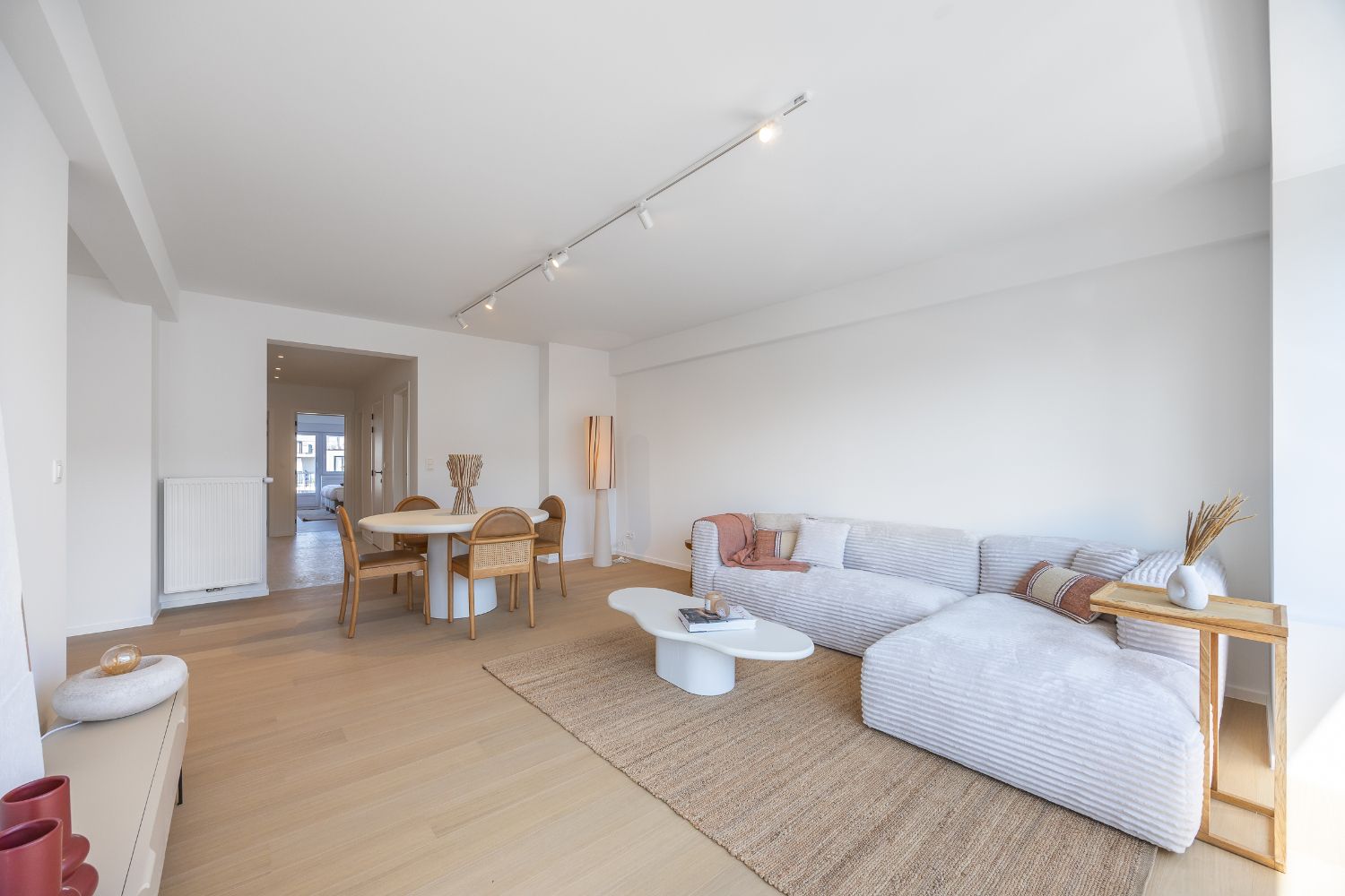Gerenoveerd twee slaapkamer appartement op centrale ligging foto 2
