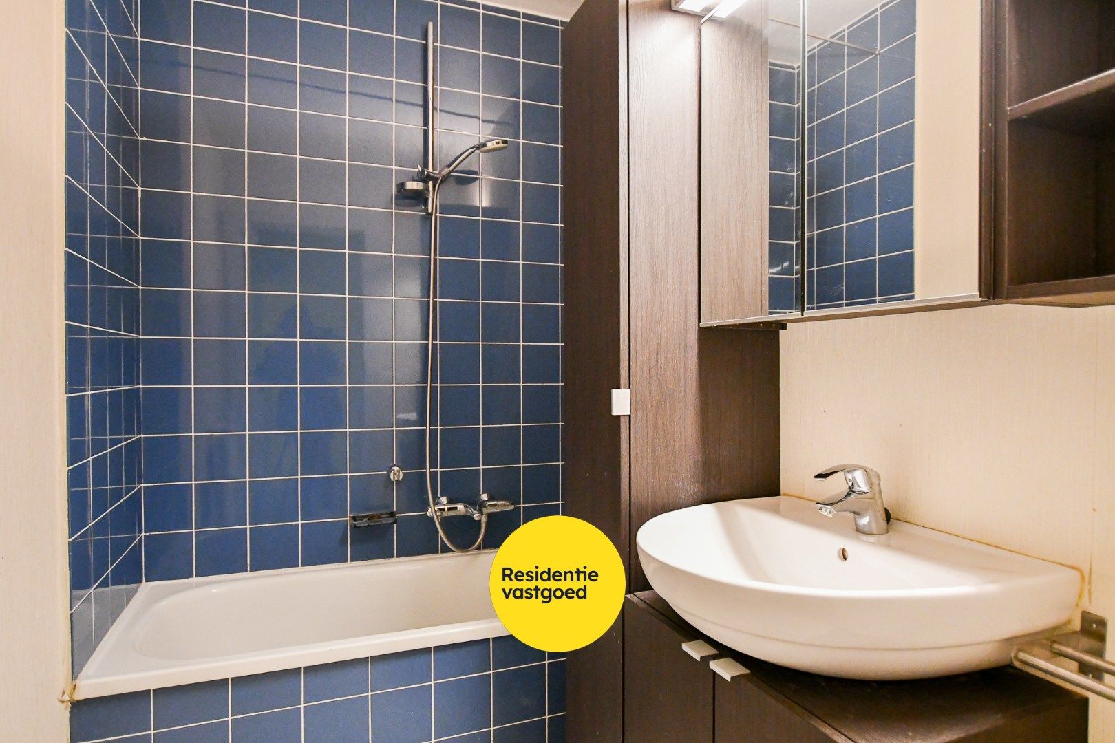 Verzorgd appartement met 2 slpks in rustige buurt te St-Andries foto 5